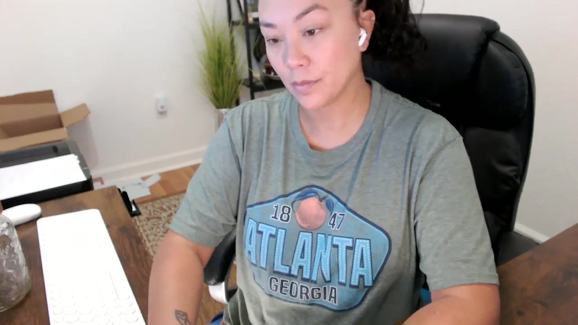 Gallery image thumbnail from MickaylaStar's myfreecams stream on, 10/07/2025, 16:46 image 6 of 20