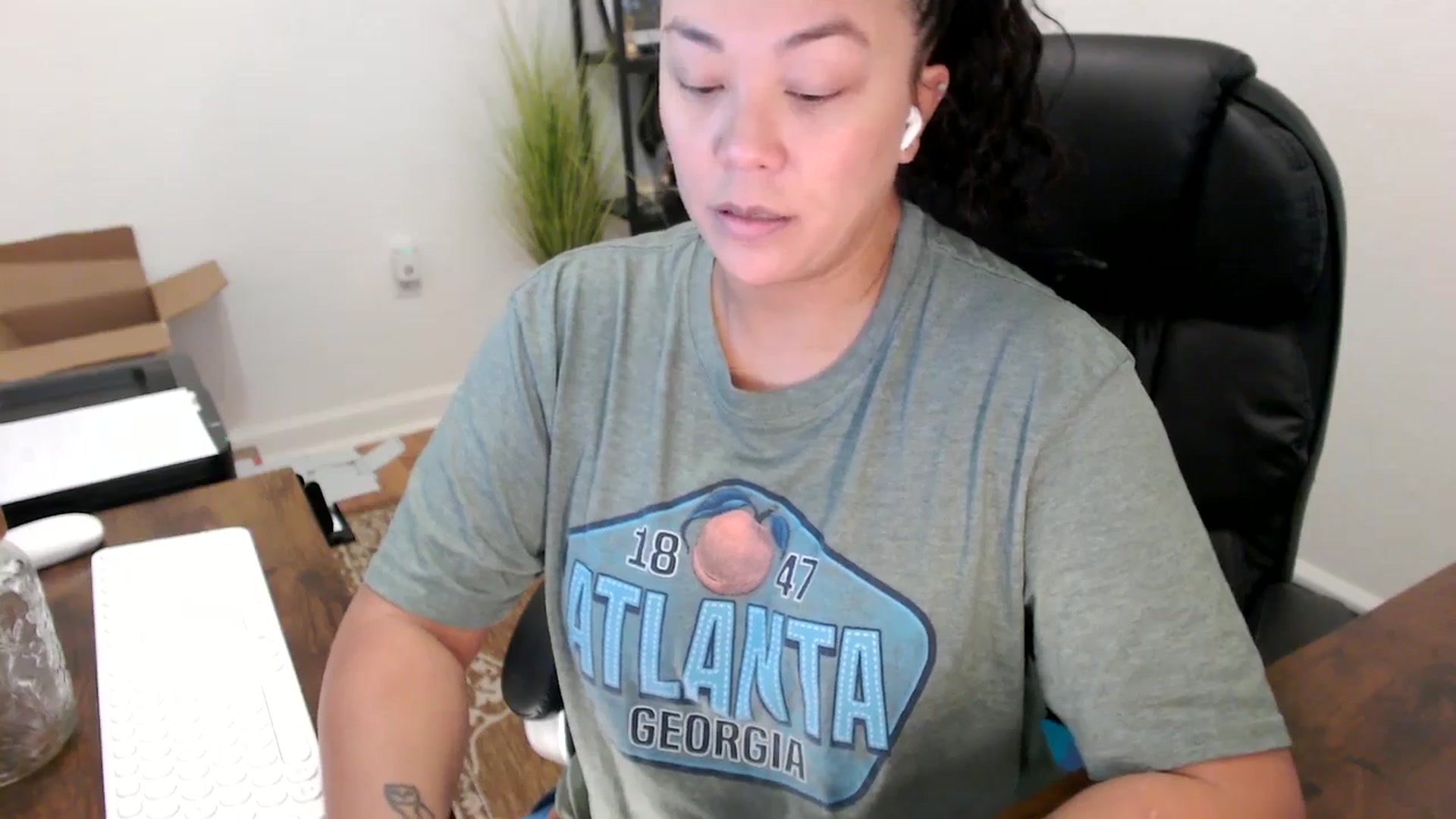 Gallery image thumbnail from MickaylaStar's myfreecams stream on, 10/07/2025, 16:46 image 7 of 20