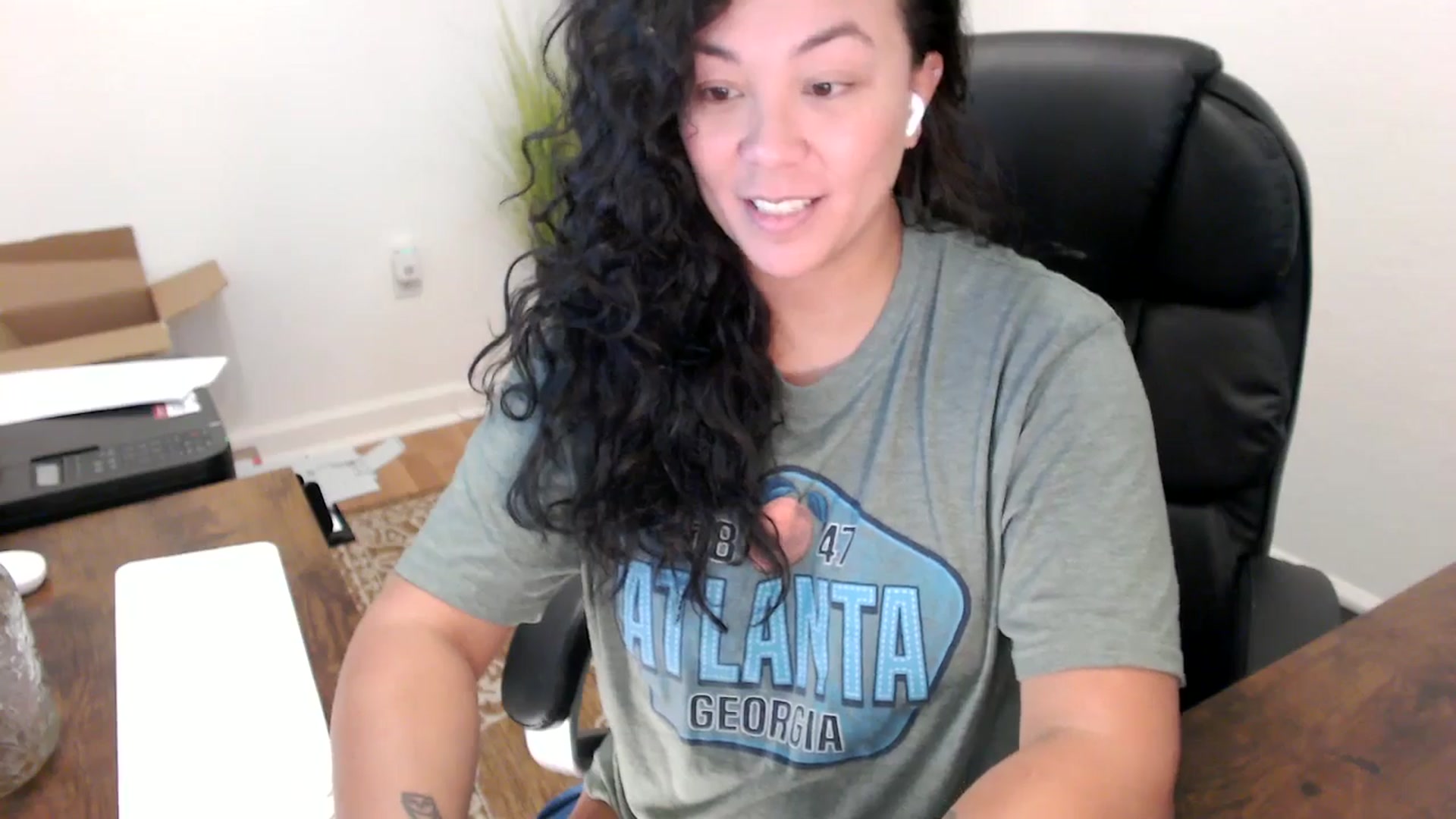 Gallery image thumbnail from MickaylaStar's myfreecams stream on, 10/07/2025, 17:04 image 18 of 20