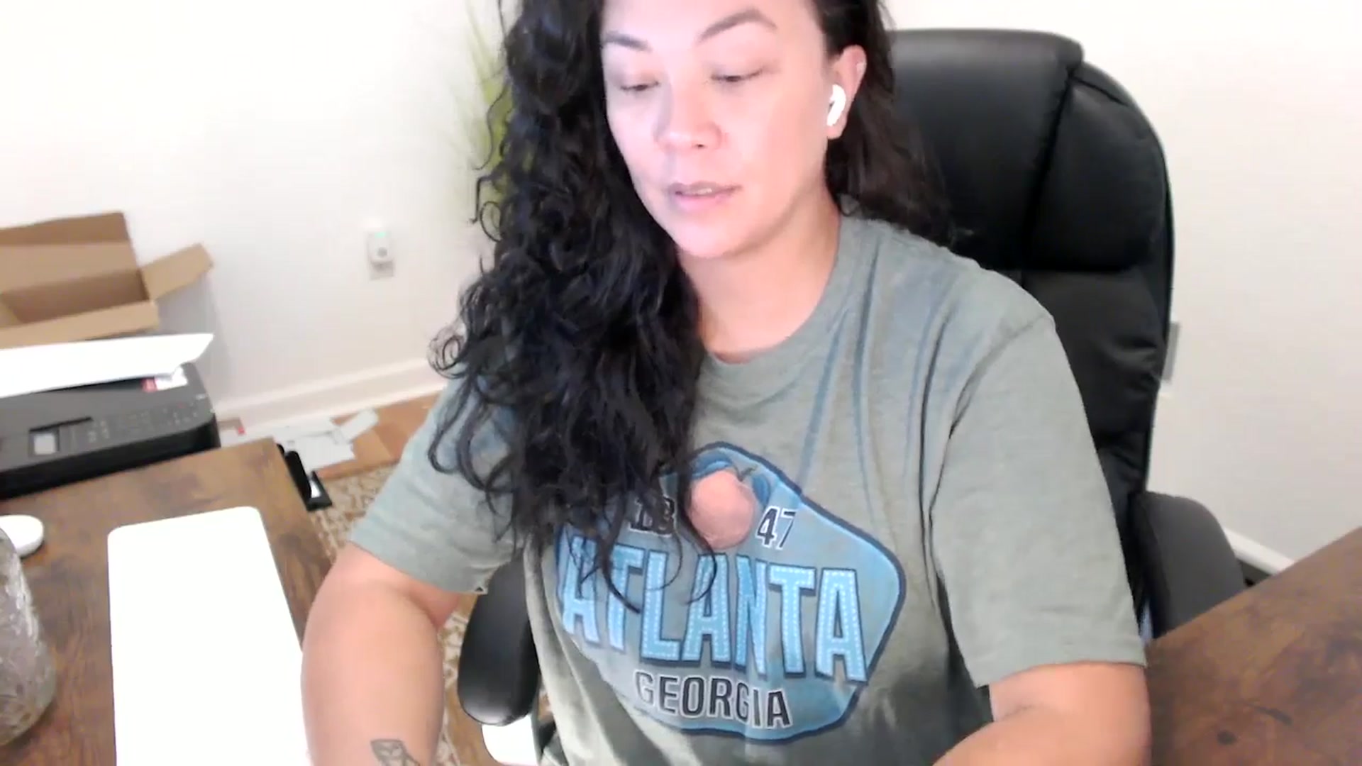 Gallery image thumbnail from MickaylaStar's myfreecams stream on, 10/07/2025, 17:04 image 15 of 20