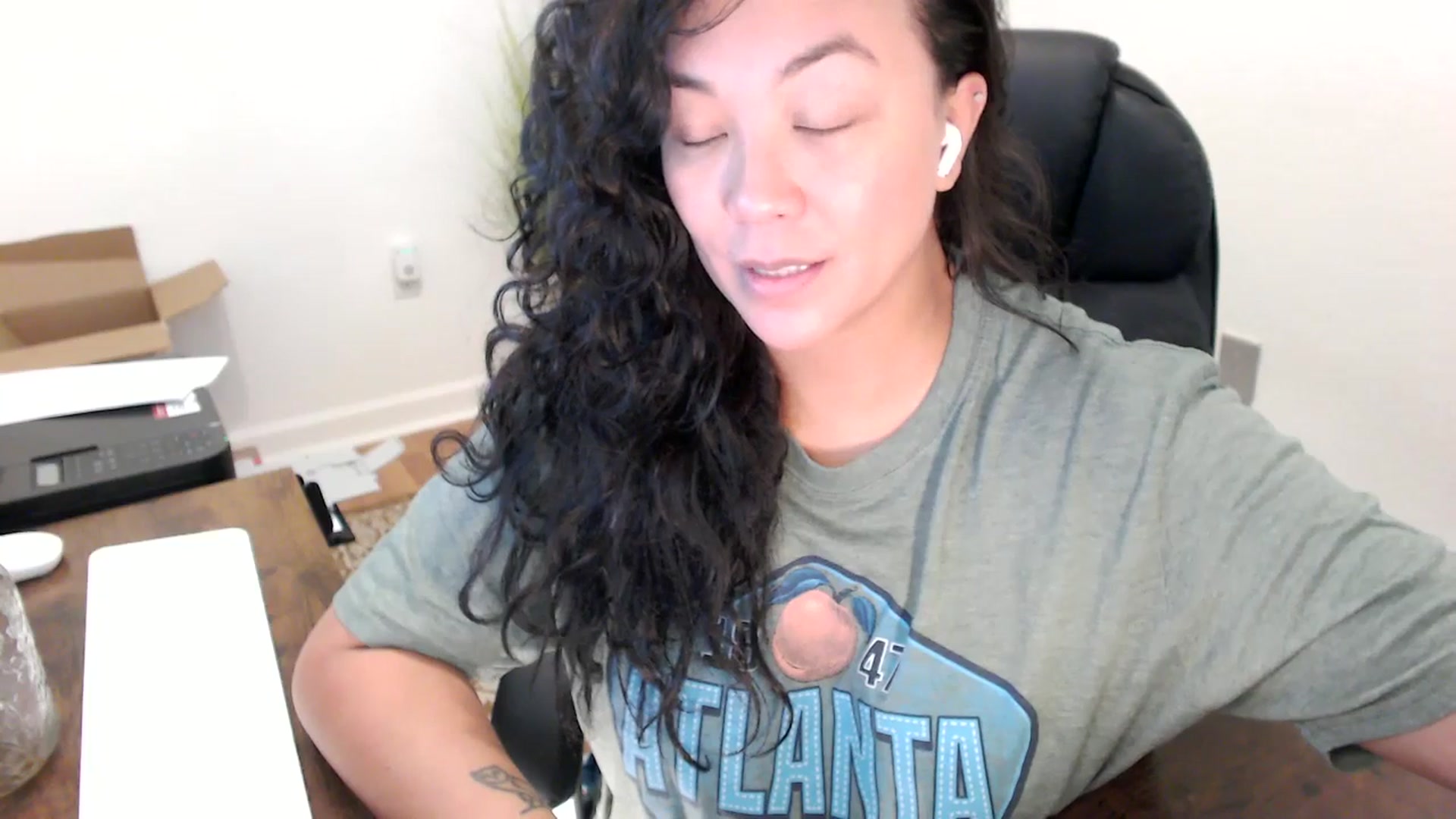 Gallery image thumbnail from MickaylaStar's myfreecams stream on, 10/07/2025, 17:04 image 10 of 20