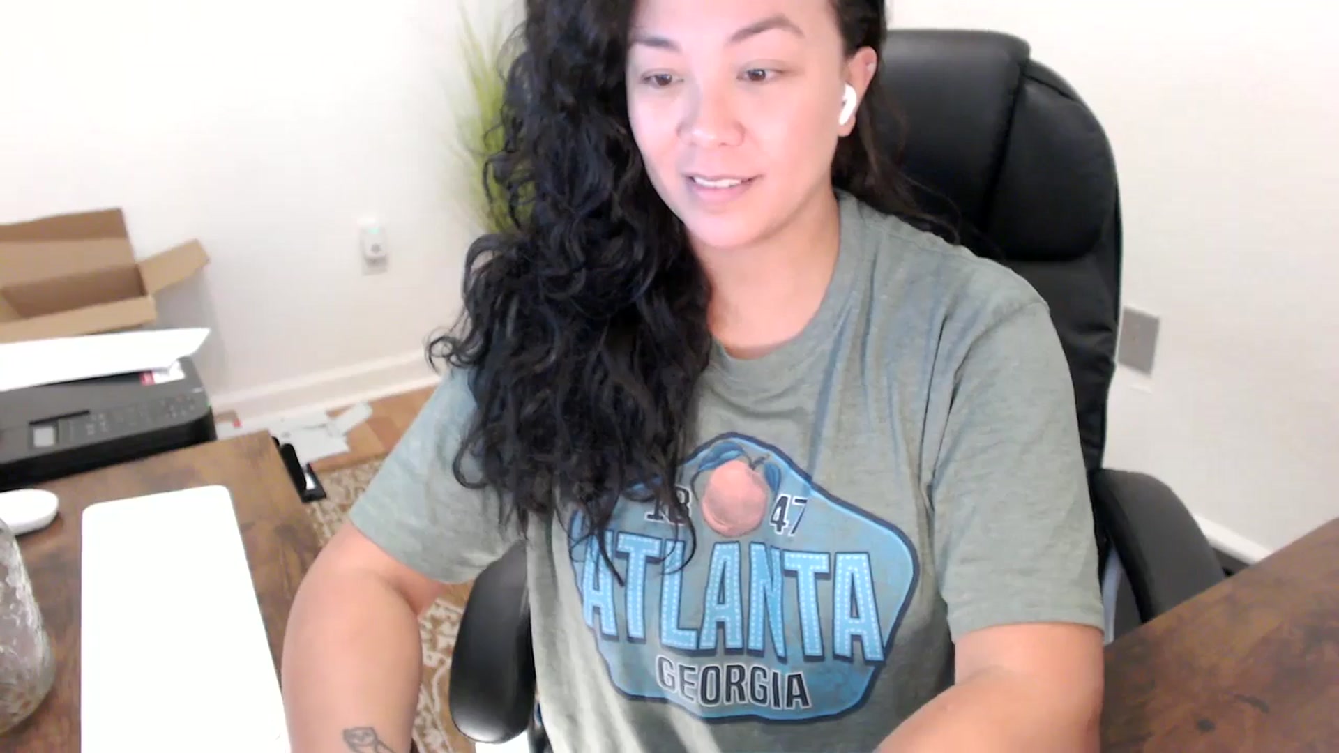Gallery image thumbnail from MickaylaStar's myfreecams stream on, 10/07/2025, 17:04 image 6 of 20