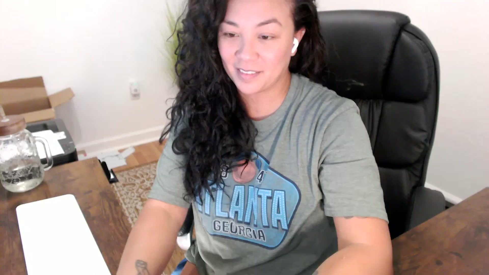 Gallery image thumbnail from MickaylaStar's myfreecams stream on, 10/07/2025, 18:22 image 13 of 20
