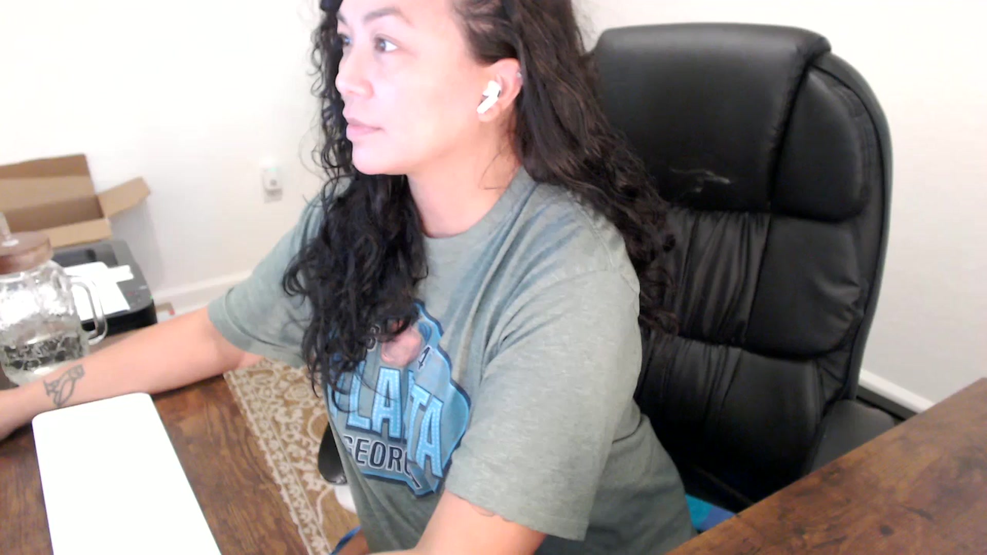 Gallery image thumbnail from MickaylaStar's myfreecams stream on, 10/07/2025, 18:22 image 2 of 20