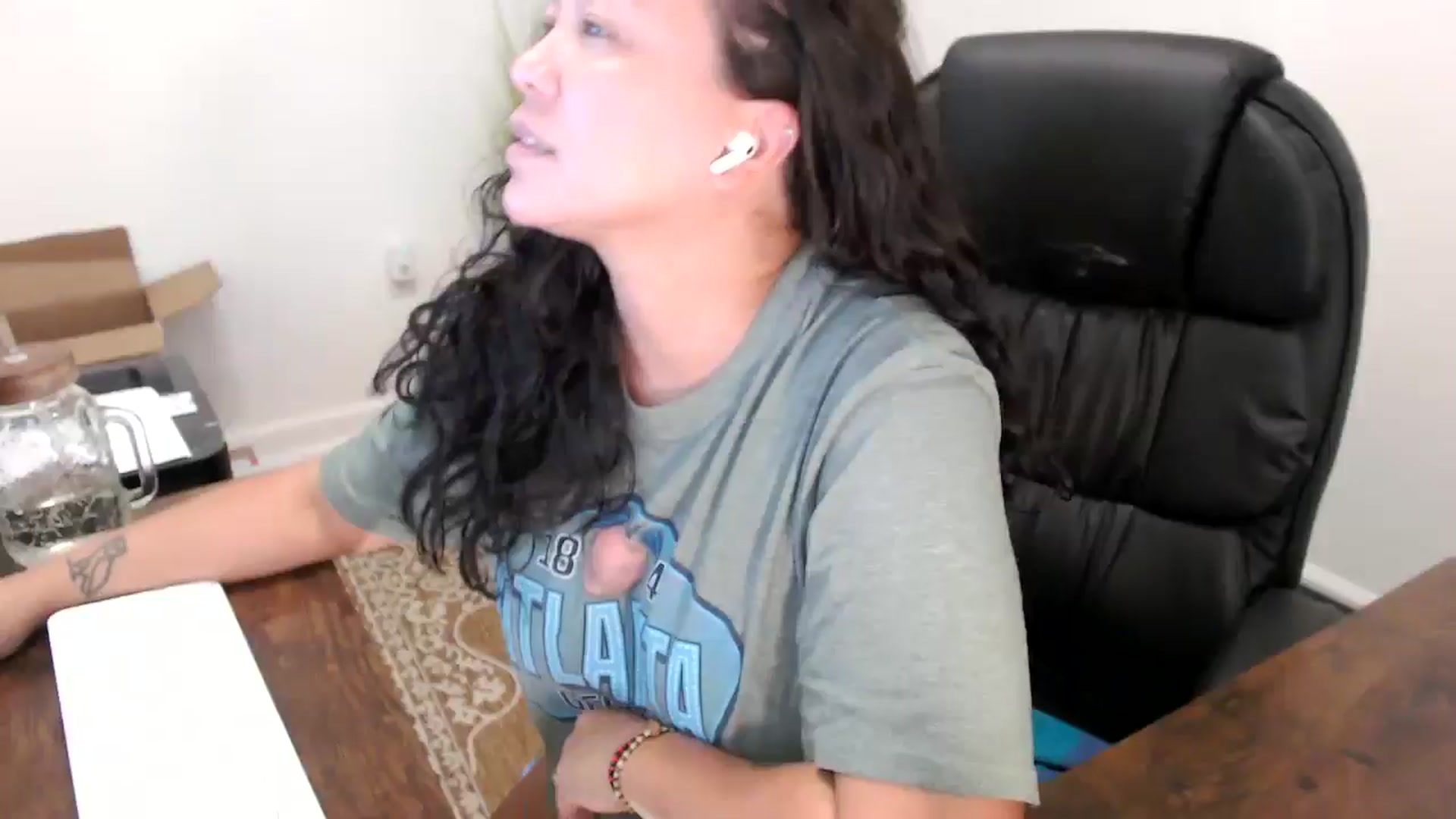 Gallery image thumbnail from MickaylaStar's myfreecams stream on, 10/07/2025, 18:22 image 9 of 20