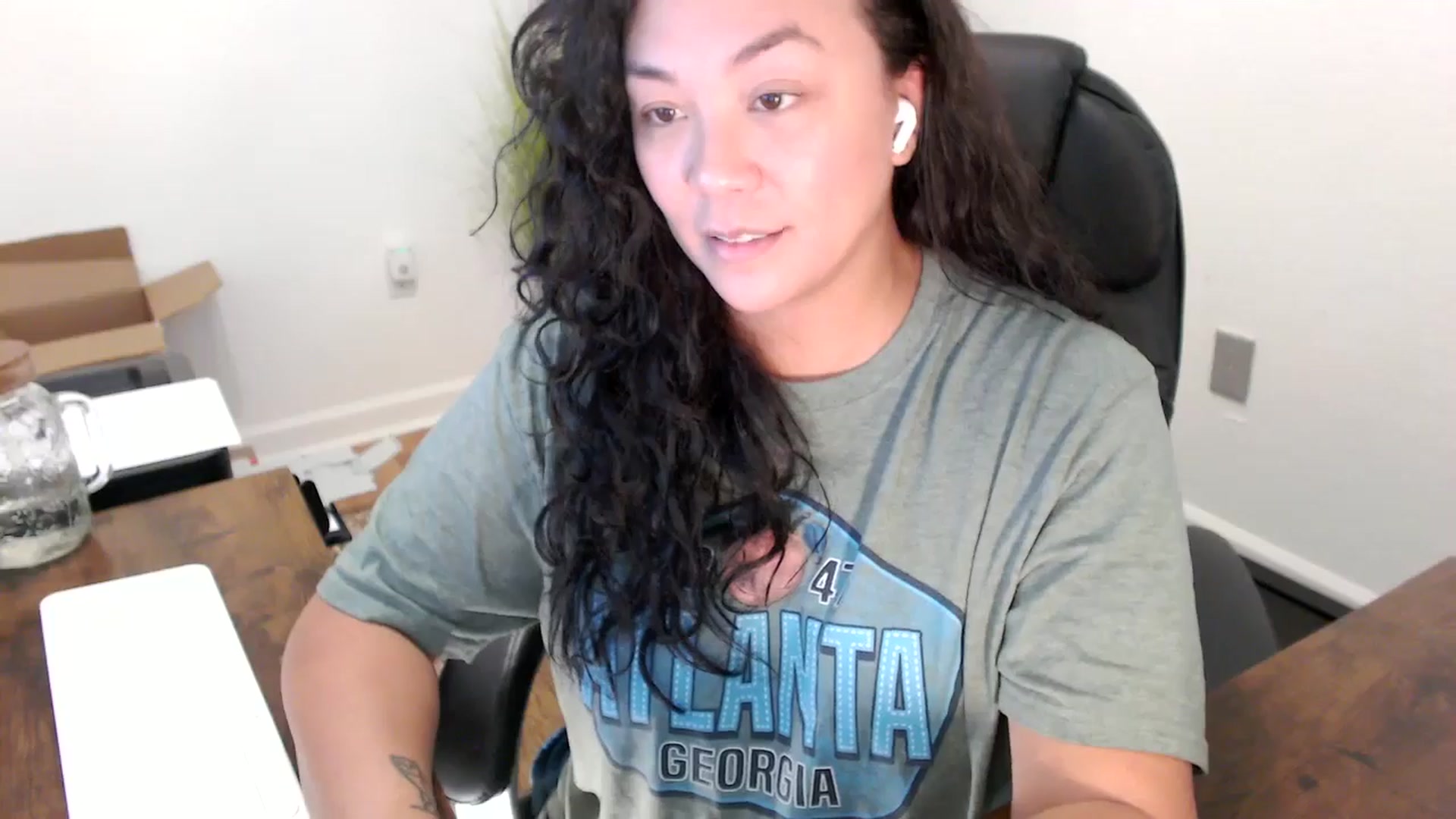 Gallery image thumbnail from MickaylaStar's myfreecams stream on, 10/07/2025, 18:43 image 4 of 20