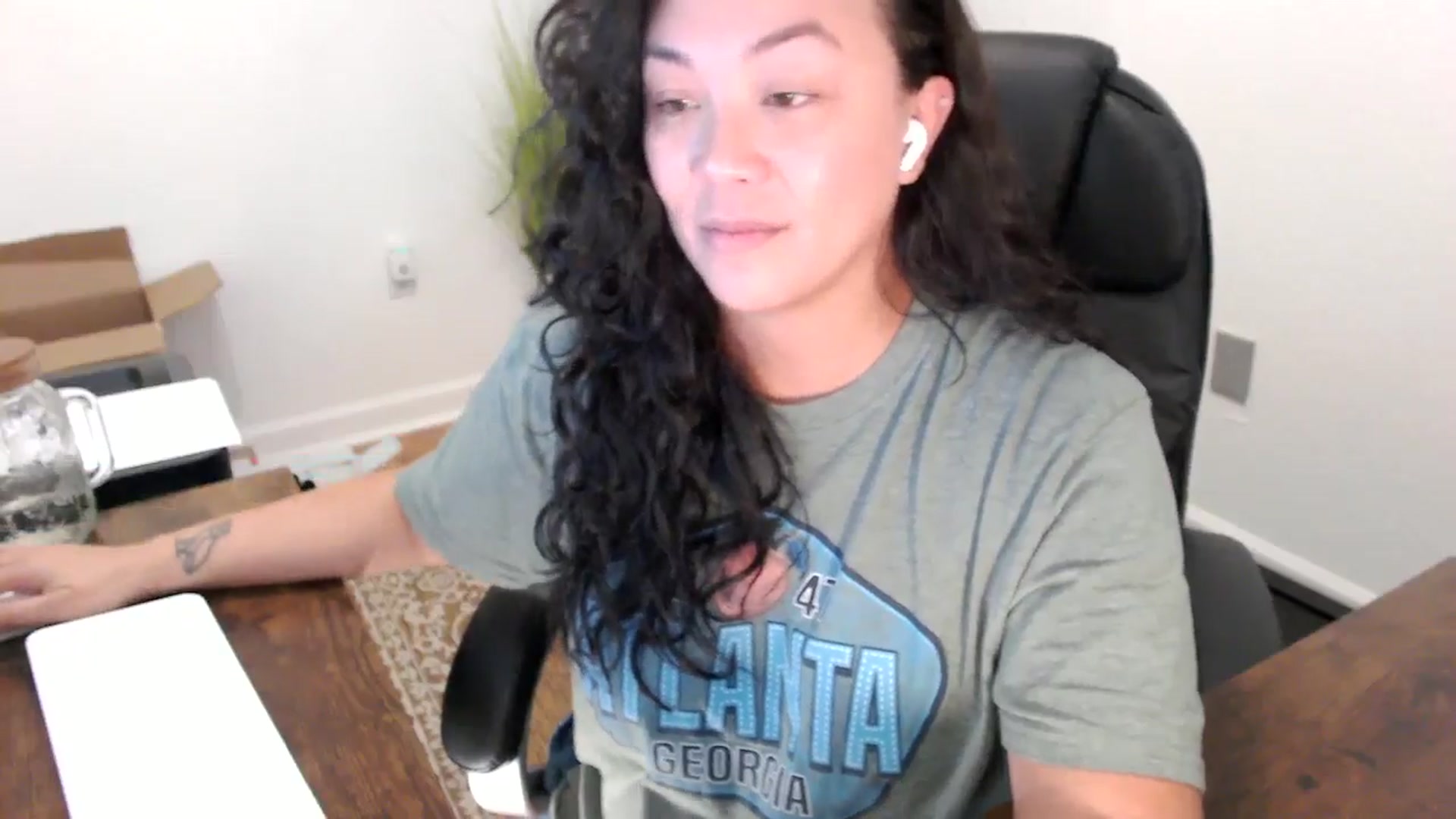 Gallery image thumbnail from MickaylaStar's myfreecams stream on, 10/07/2025, 18:43 image 11 of 20