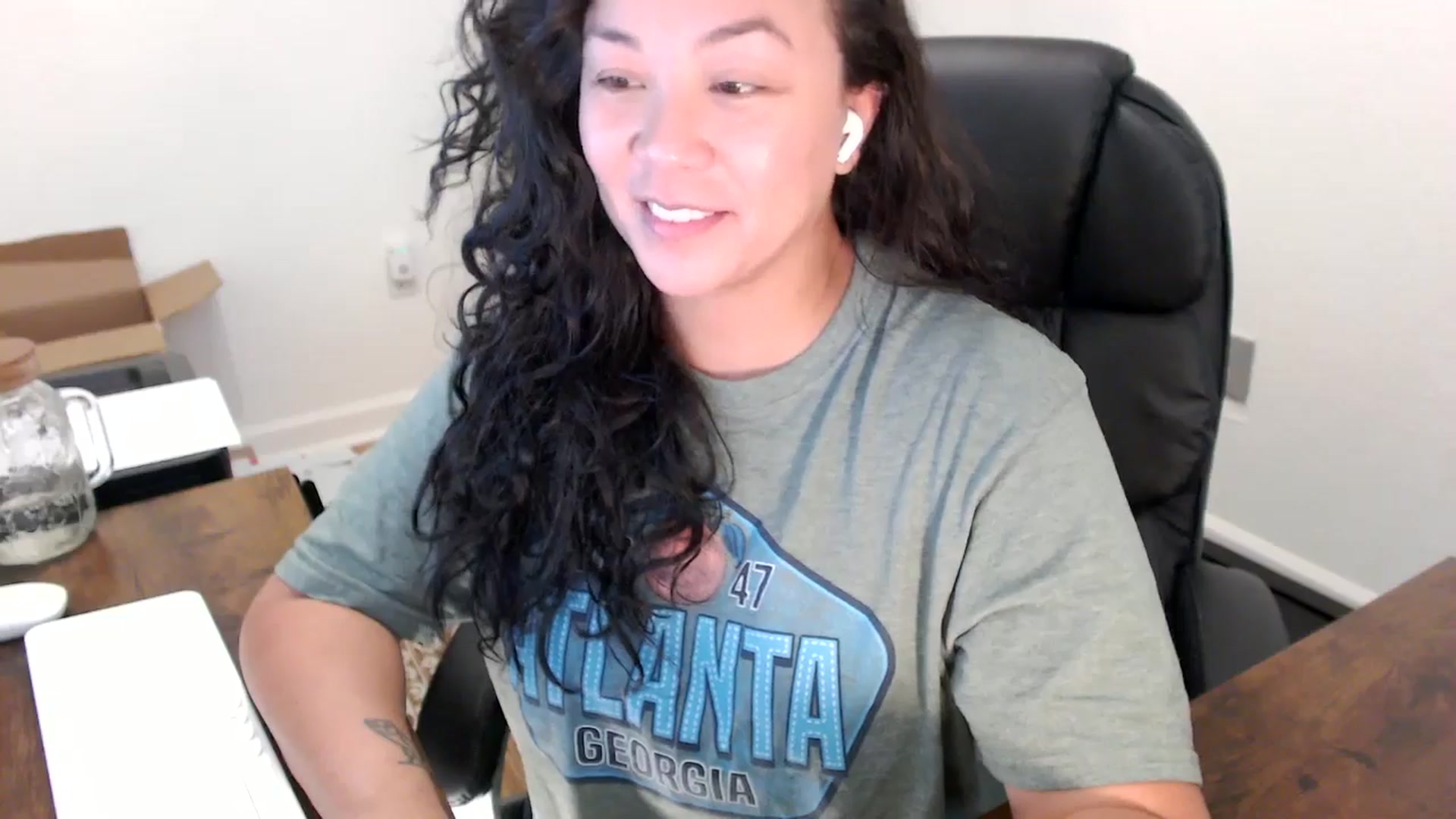 Gallery image thumbnail from MickaylaStar's myfreecams stream on, 10/07/2025, 18:43 image 18 of 20