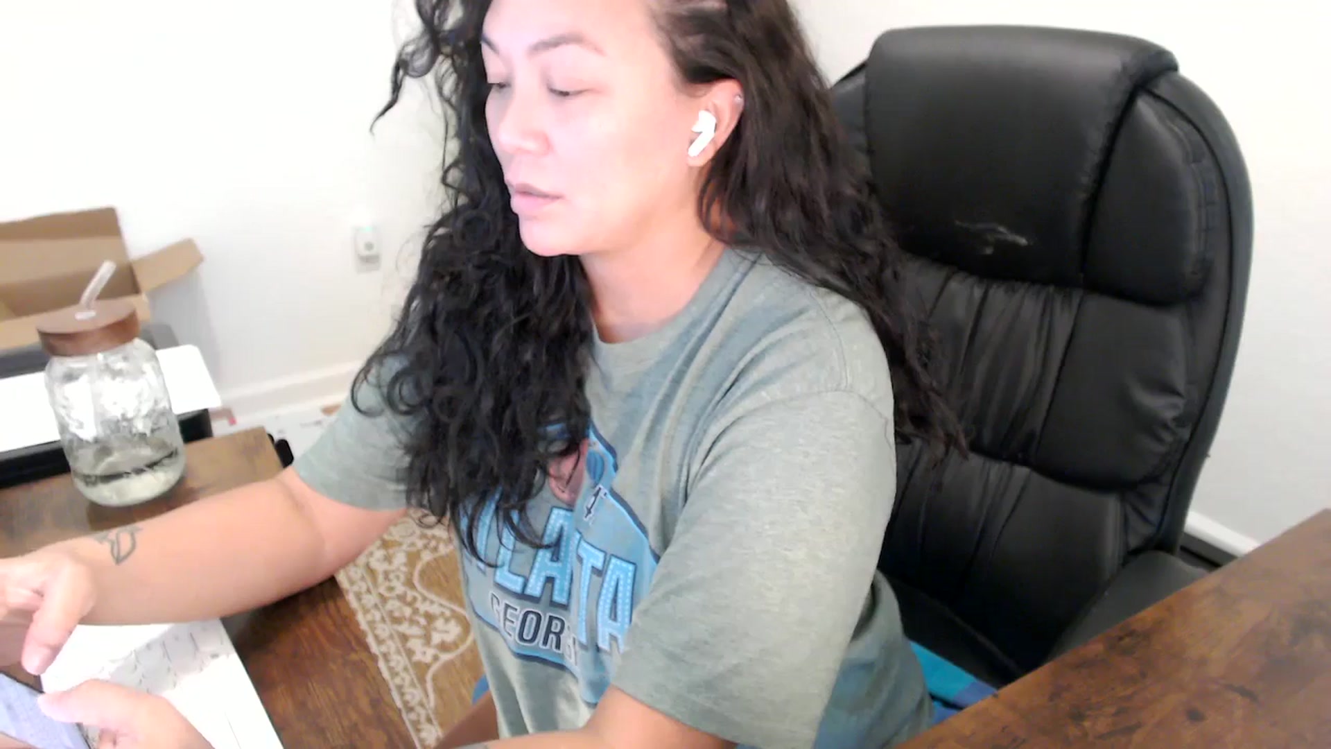 Gallery image thumbnail from MickaylaStar's myfreecams stream on, 10/07/2025, 19:07 image 19 of 20