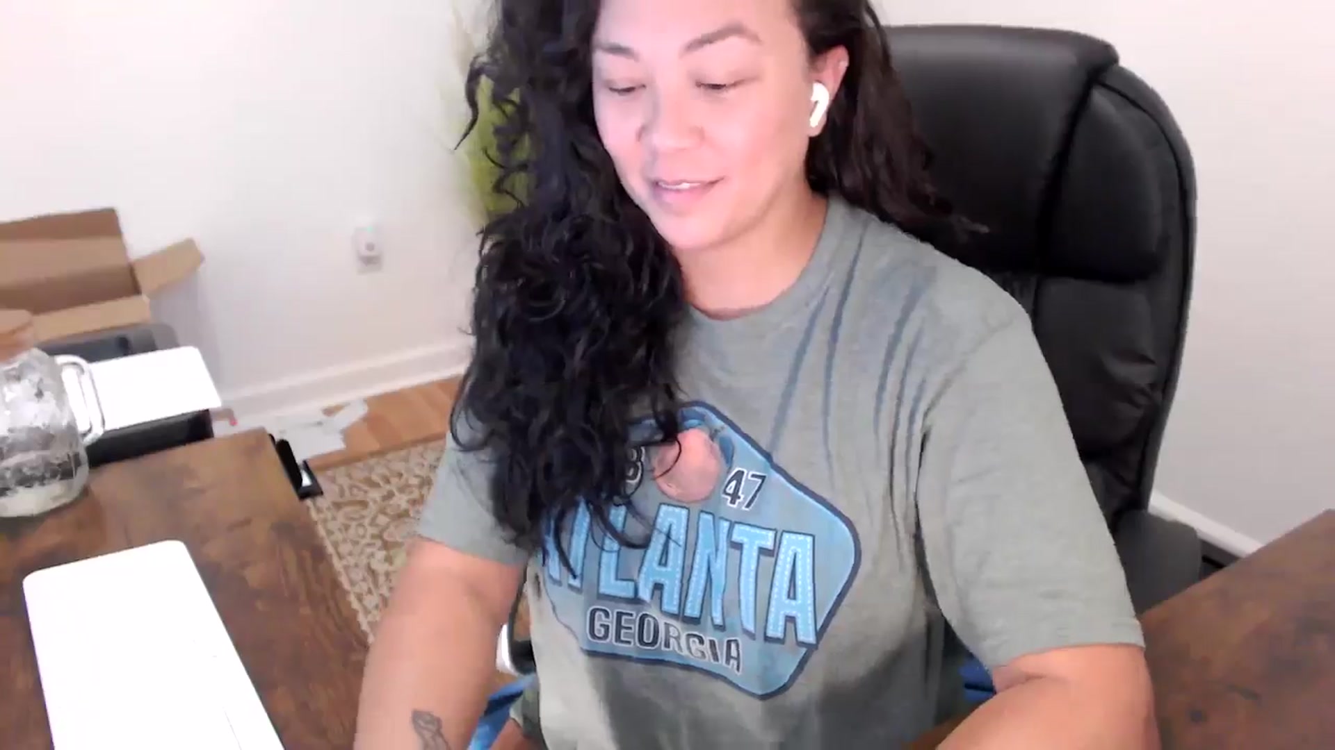 Gallery image thumbnail from MickaylaStar's myfreecams stream on, 10/07/2025, 19:07 image 9 of 20