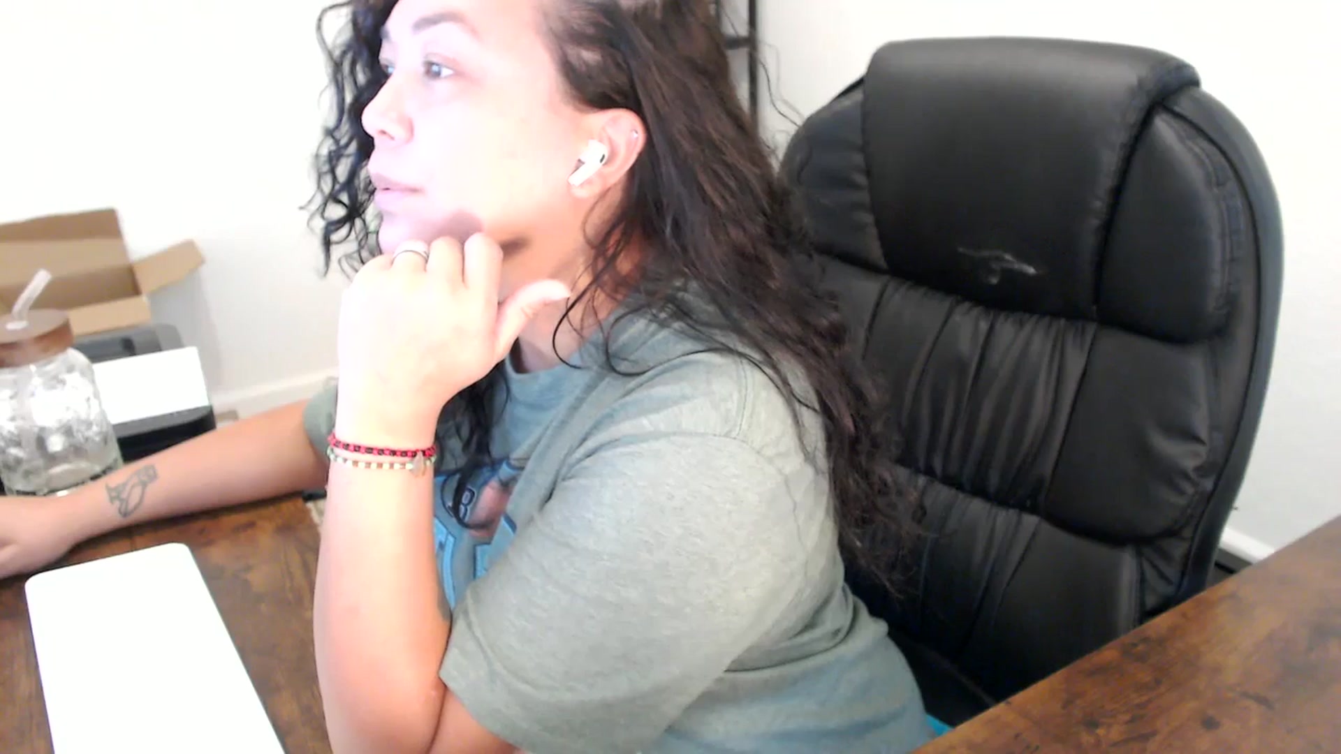 Gallery image thumbnail from MickaylaStar's myfreecams stream on, 10/07/2025, 19:48 image 12 of 20