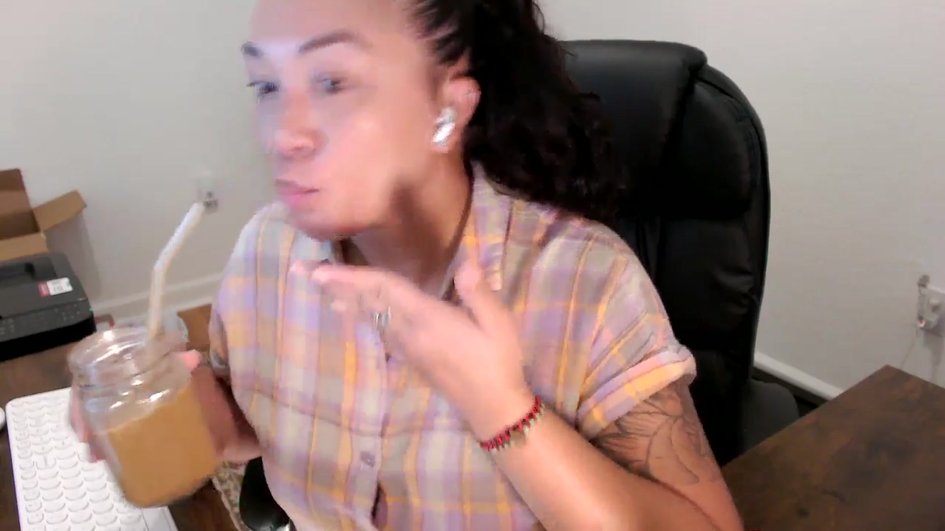 Gallery image thumbnail from MickaylaStar's myfreecams stream on, 10/08/2025, 14:59 image 2 of 20