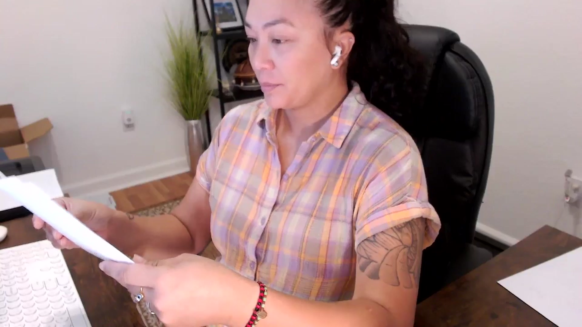 Gallery image thumbnail from MickaylaStar's myfreecams stream on, 10/08/2025, 16:24 image 4 of 20