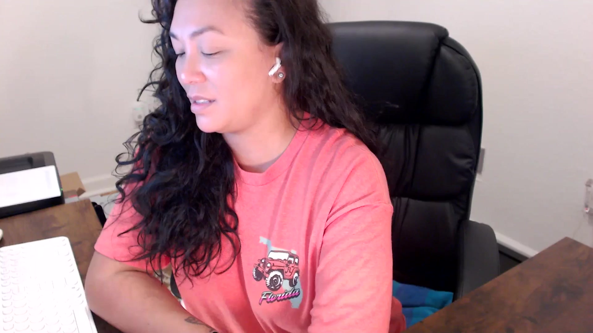 Gallery image thumbnail from MickaylaStar's myfreecams stream on, 10/09/2025, 16:32 image 2 of 20