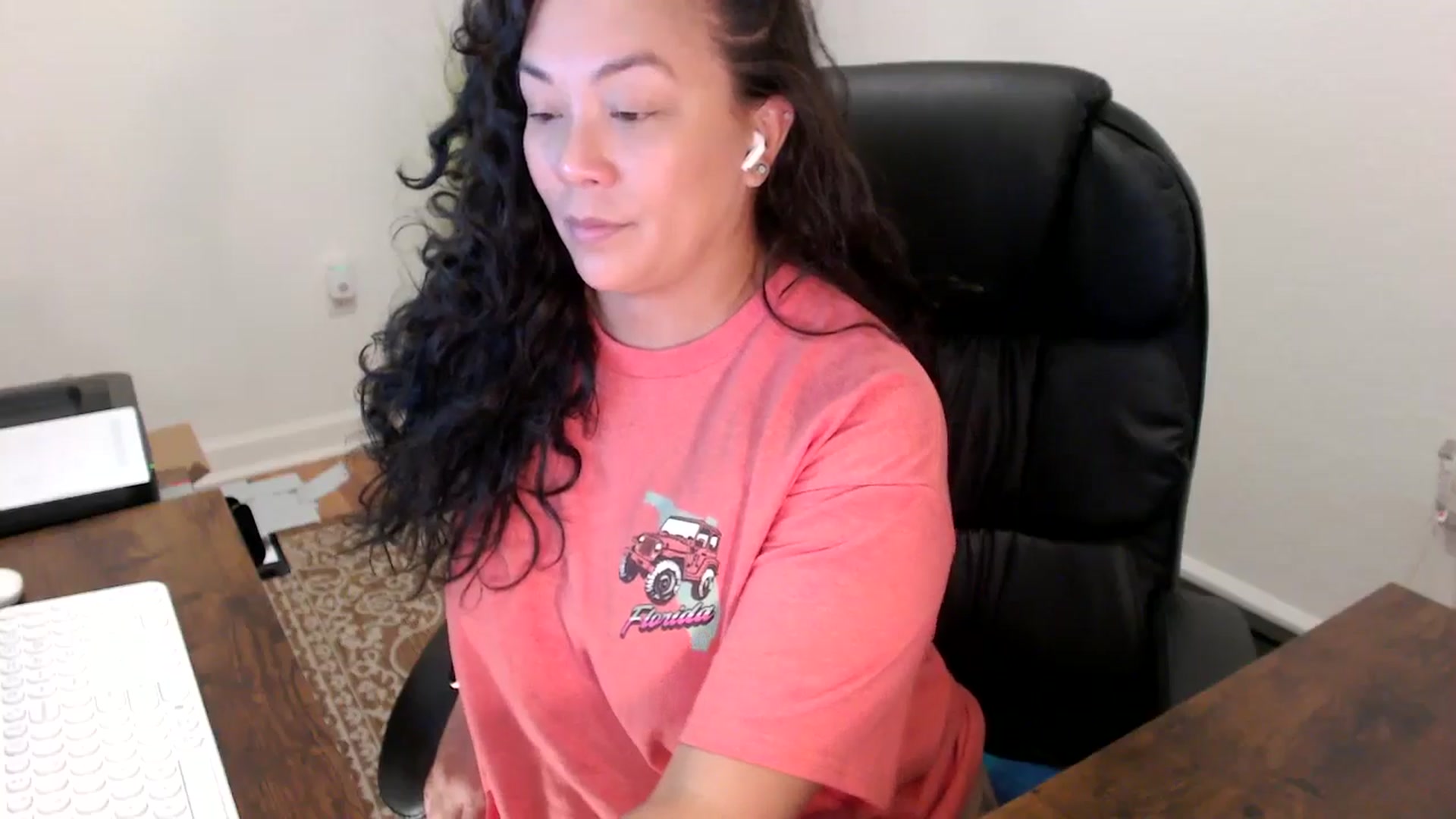 Gallery image thumbnail from MickaylaStar's myfreecams stream on, 10/09/2025, 16:32 image 14 of 20