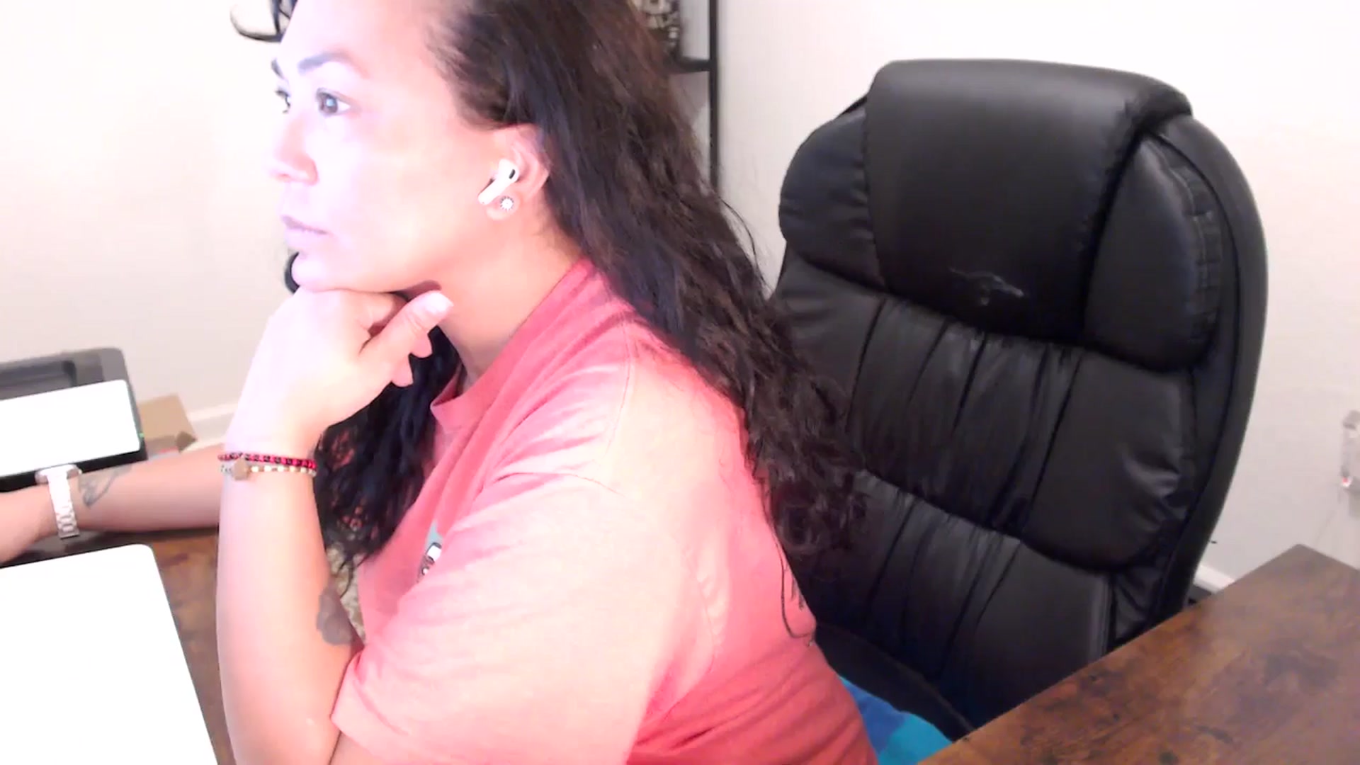 Gallery image thumbnail from MickaylaStar's myfreecams stream on, 10/09/2025, 16:57 image 8 of 20