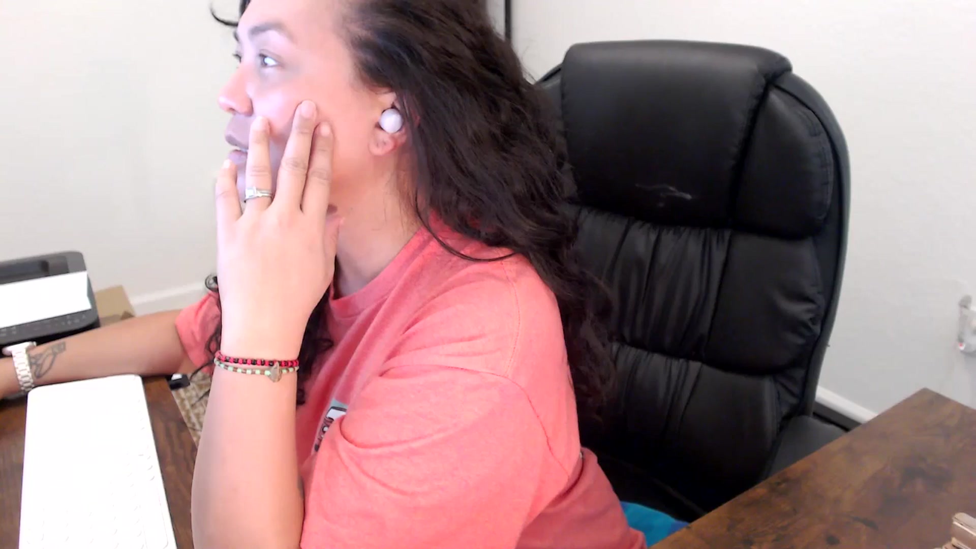 Gallery image thumbnail from MickaylaStar's myfreecams stream on, 10/09/2025, 20:51 image 9 of 20
