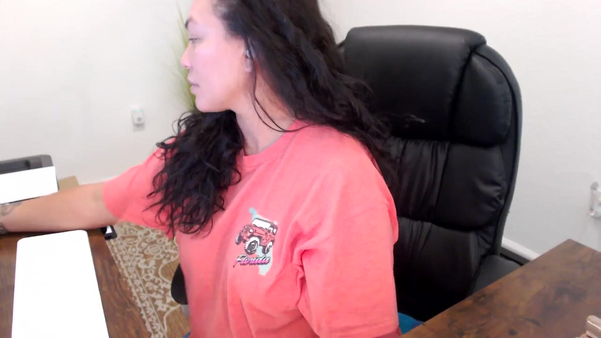 Gallery image thumbnail from MickaylaStar's myfreecams stream on, 10/09/2025, 20:51 image 10 of 20