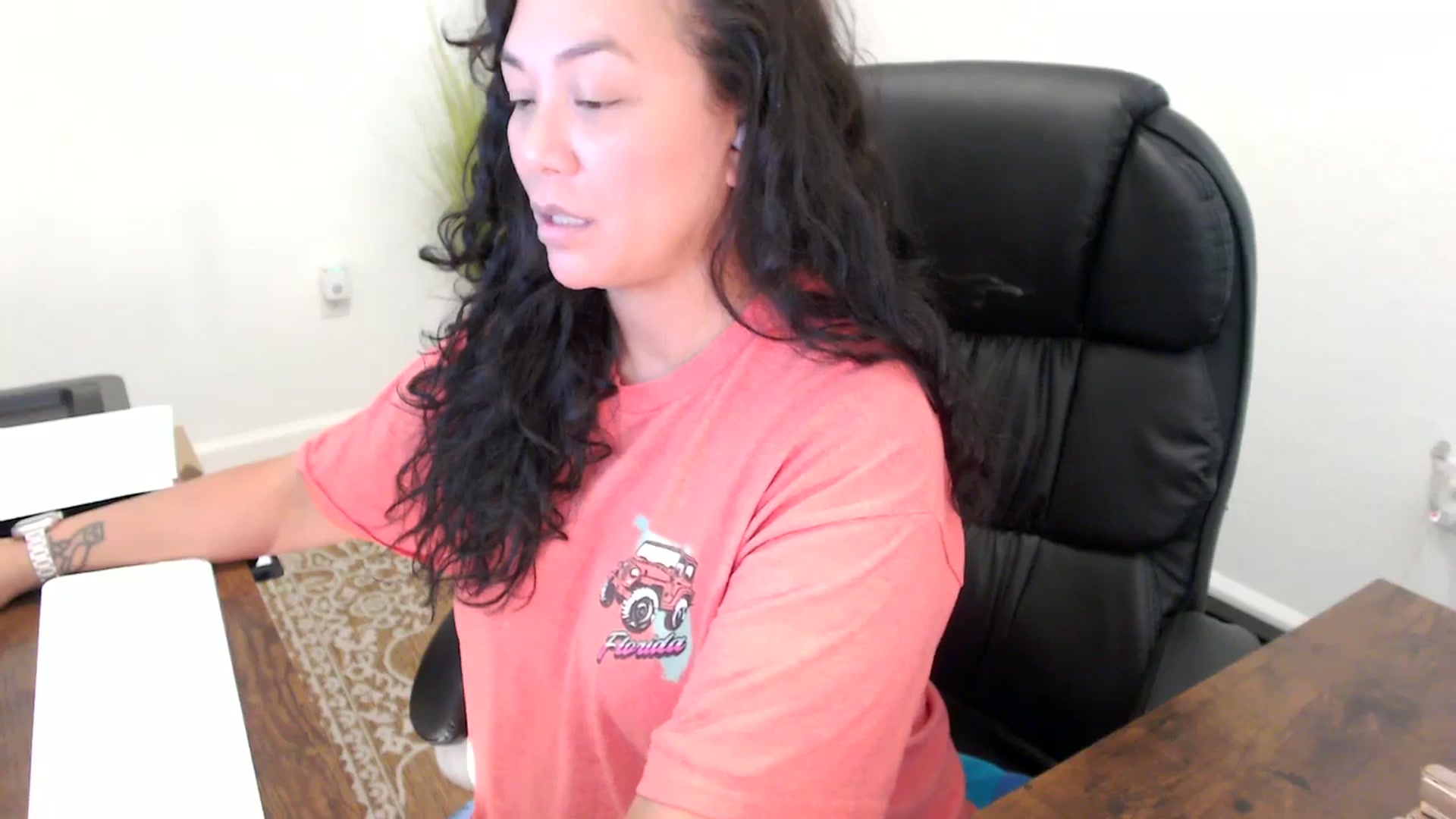 Gallery image thumbnail from MickaylaStar's myfreecams stream on, 10/09/2025, 20:51 image 7 of 20
