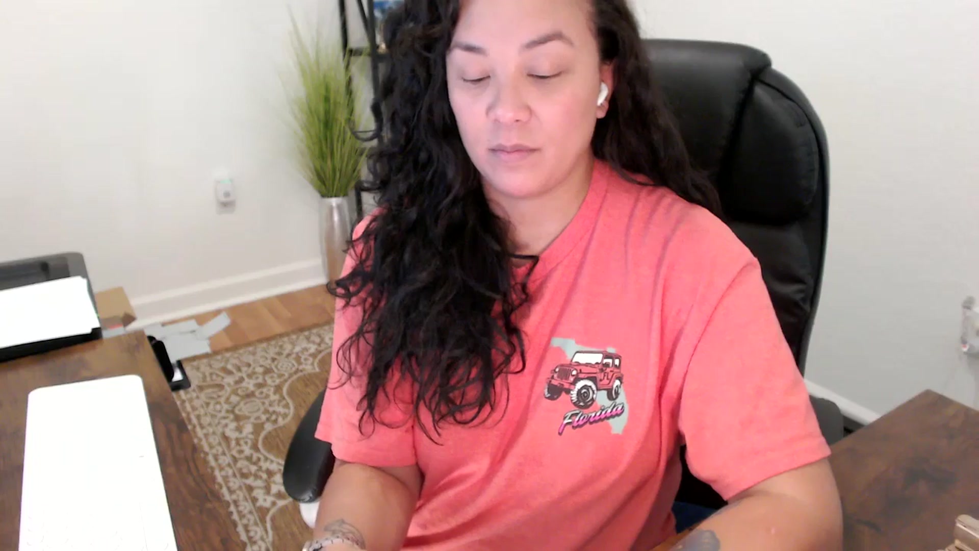 Gallery image thumbnail from MickaylaStar's myfreecams stream on, 10/09/2025, 20:51 image 14 of 20