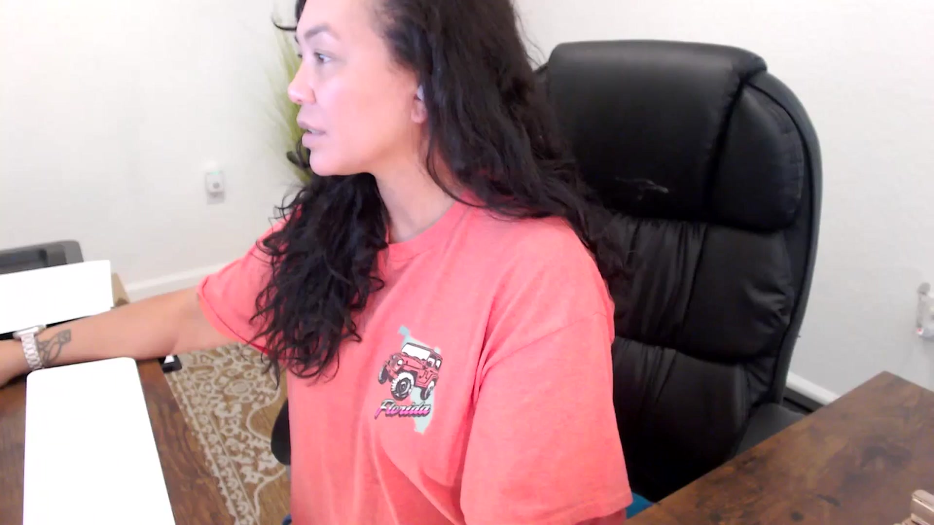 Gallery image thumbnail from MickaylaStar's myfreecams stream on, 10/09/2025, 20:51 image 5 of 20