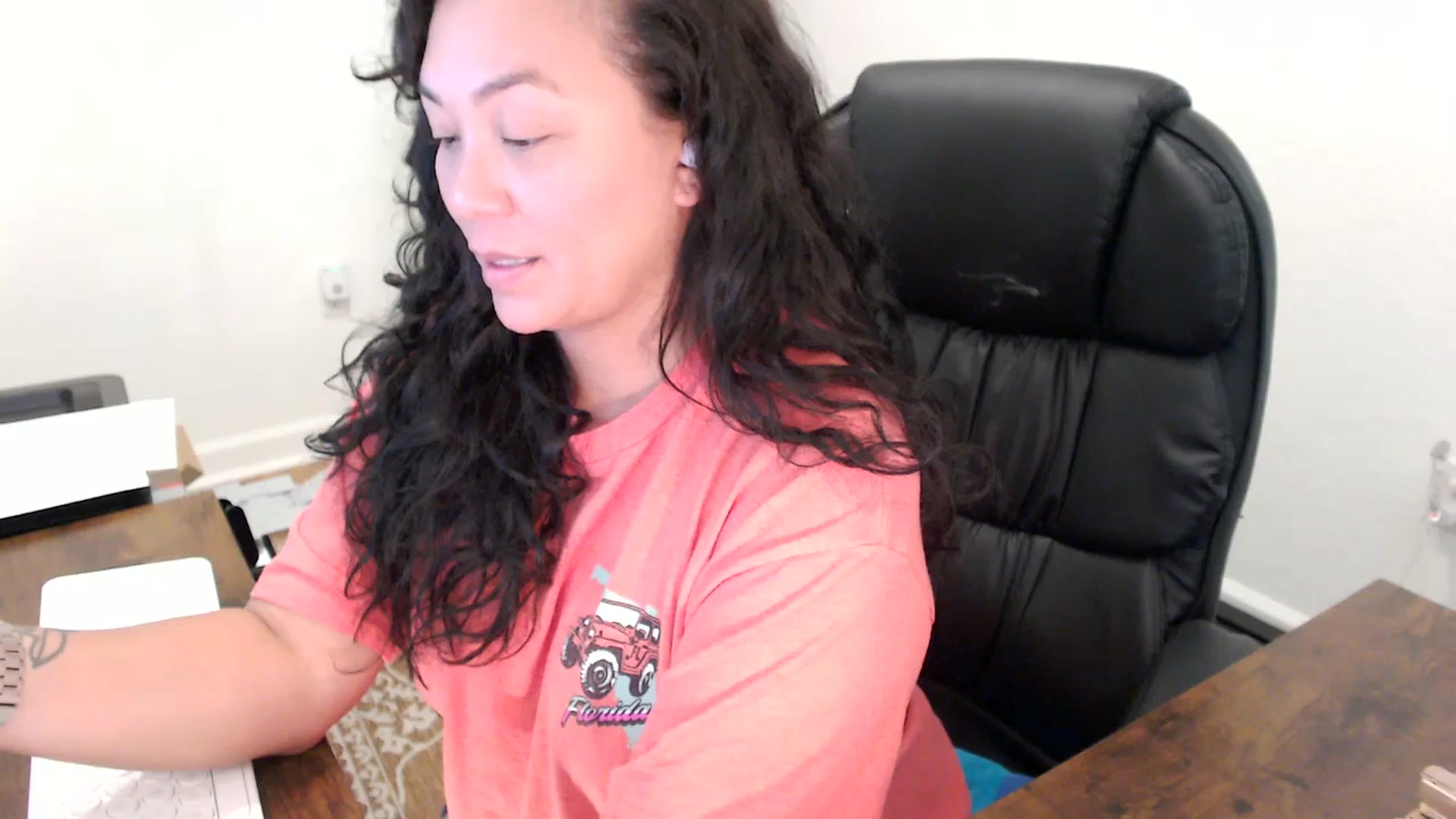 Gallery image thumbnail from MickaylaStar's myfreecams stream on, 10/09/2025, 20:51 image 12 of 20