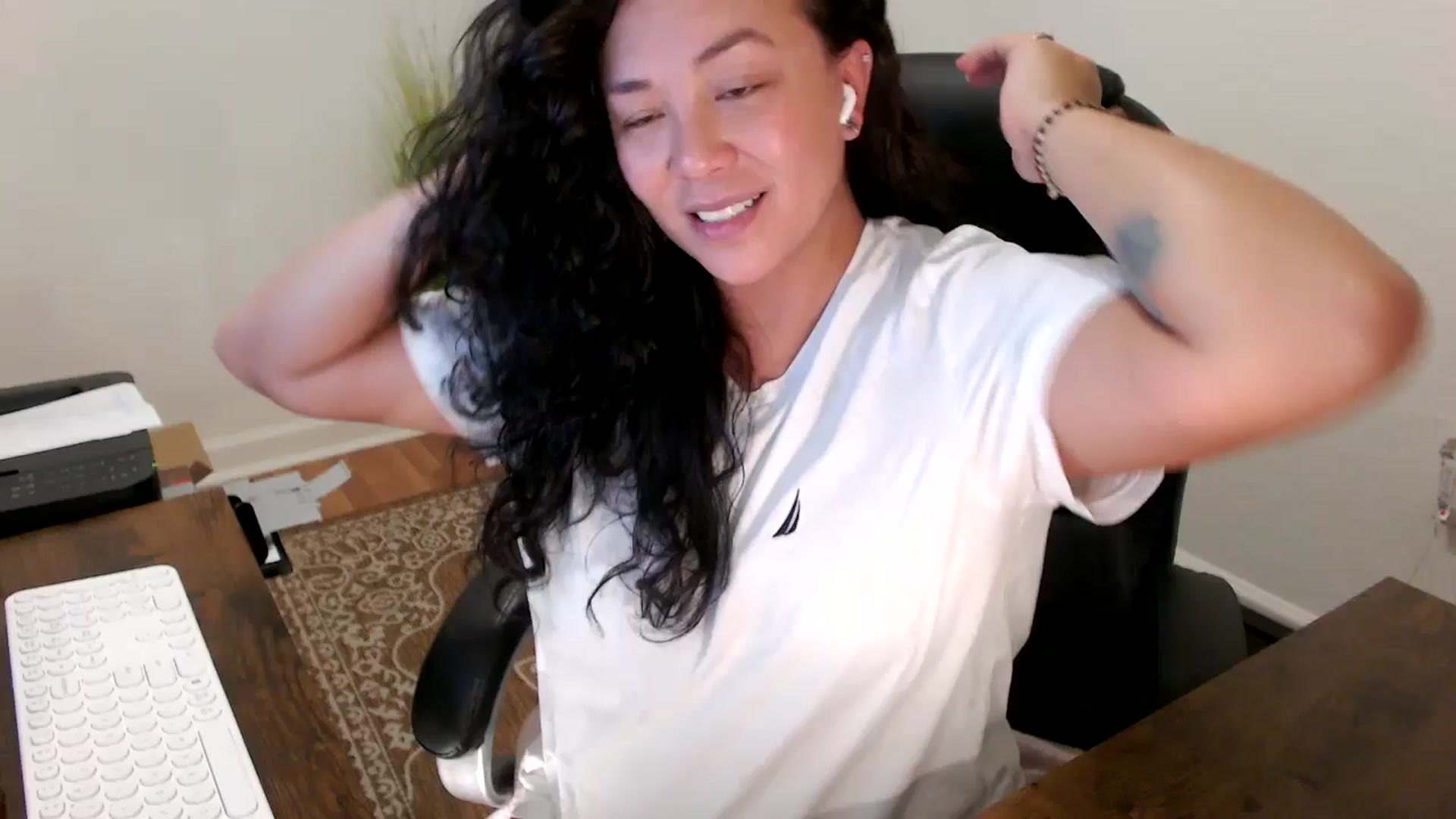 Gallery image thumbnail from MickaylaStar's myfreecams stream on, 10/10/2025, 15:43 image 11 of 20