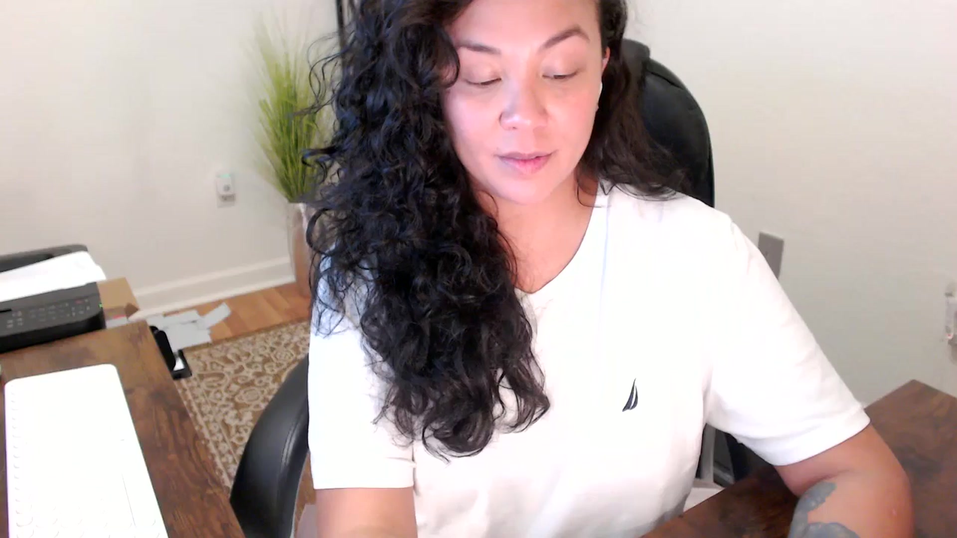 Gallery image thumbnail from MickaylaStar's myfreecams stream on, 10/10/2025, 16:26 image 2 of 20