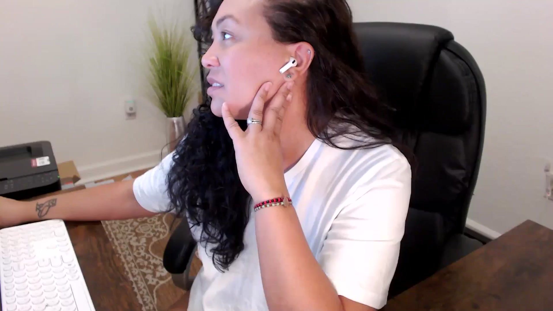 Gallery image thumbnail from MickaylaStar's myfreecams stream on, 10/10/2025, 18:56 image 1 of 20