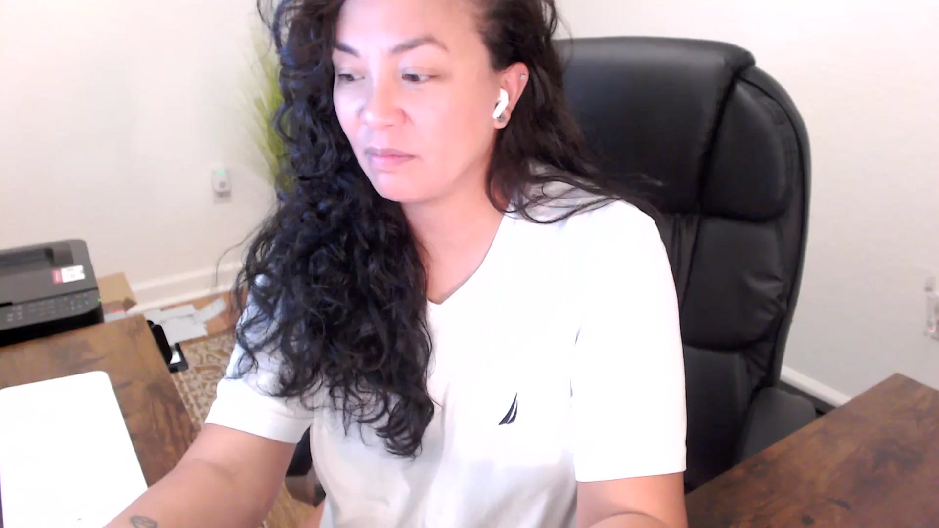 Gallery image thumbnail from MickaylaStar's myfreecams stream on, 10/10/2025, 18:56 image 7 of 20