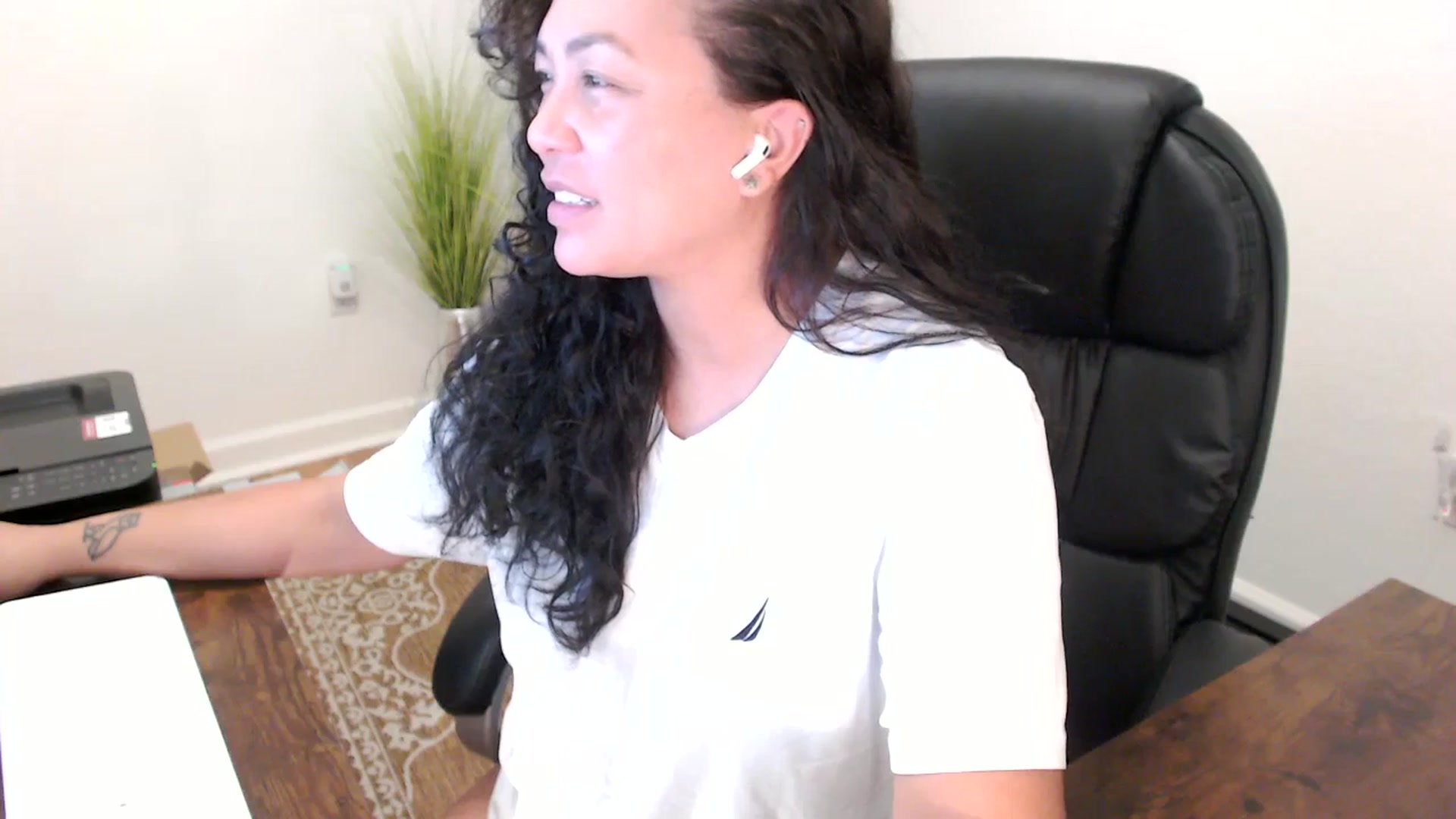 Gallery image thumbnail from MickaylaStar's myfreecams stream on, 10/10/2025, 18:56 image 4 of 20
