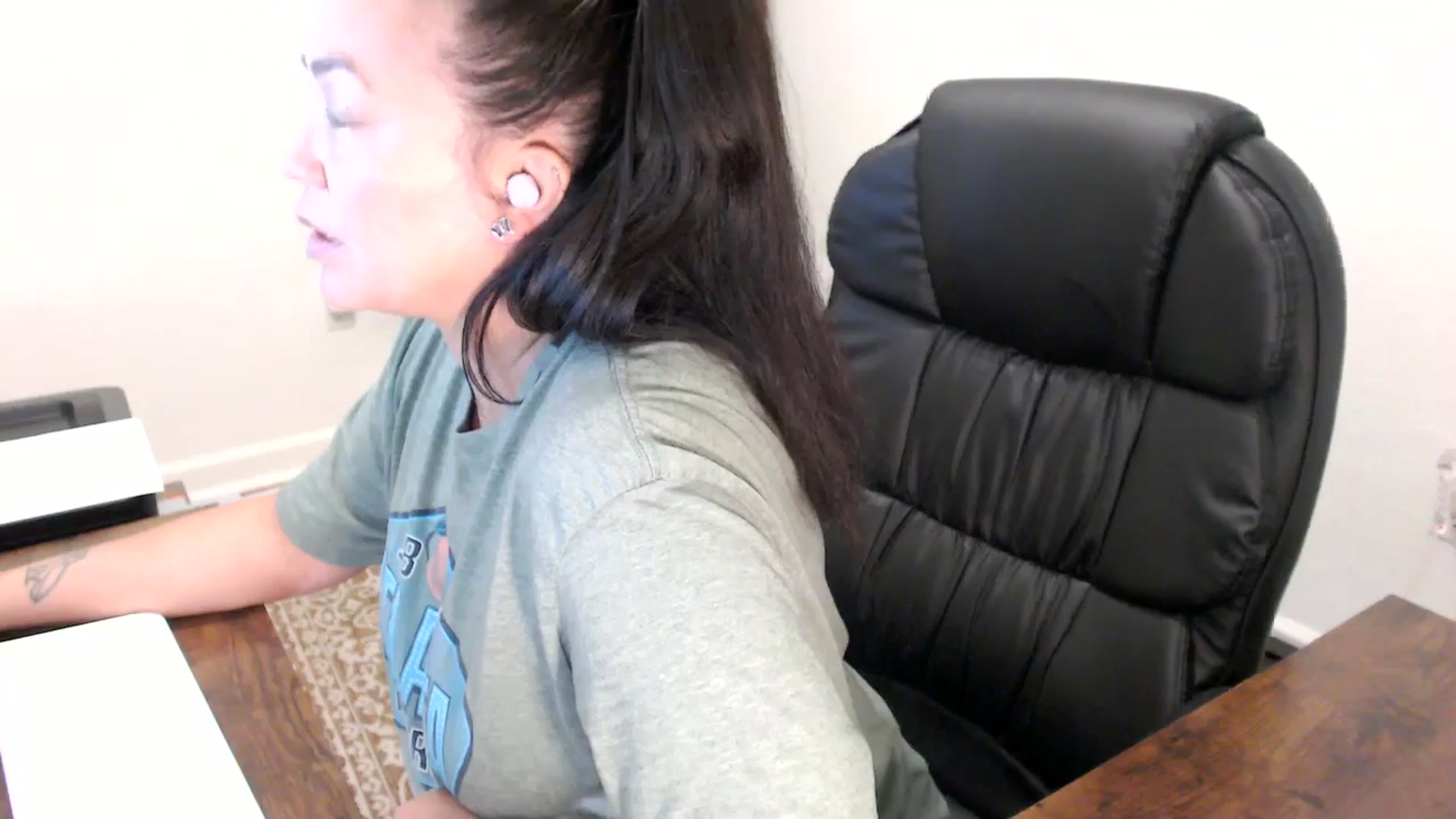 Gallery image thumbnail from MickaylaStar's myfreecams stream on, 10/13/2025, 14:53 image 13 of 20