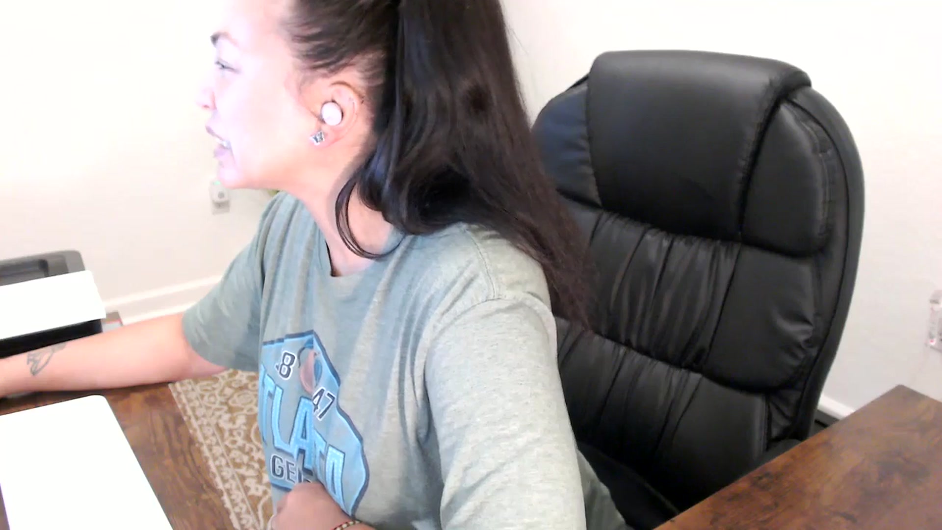 Gallery image thumbnail from MickaylaStar's myfreecams stream on, 10/13/2025, 14:53 image 4 of 20