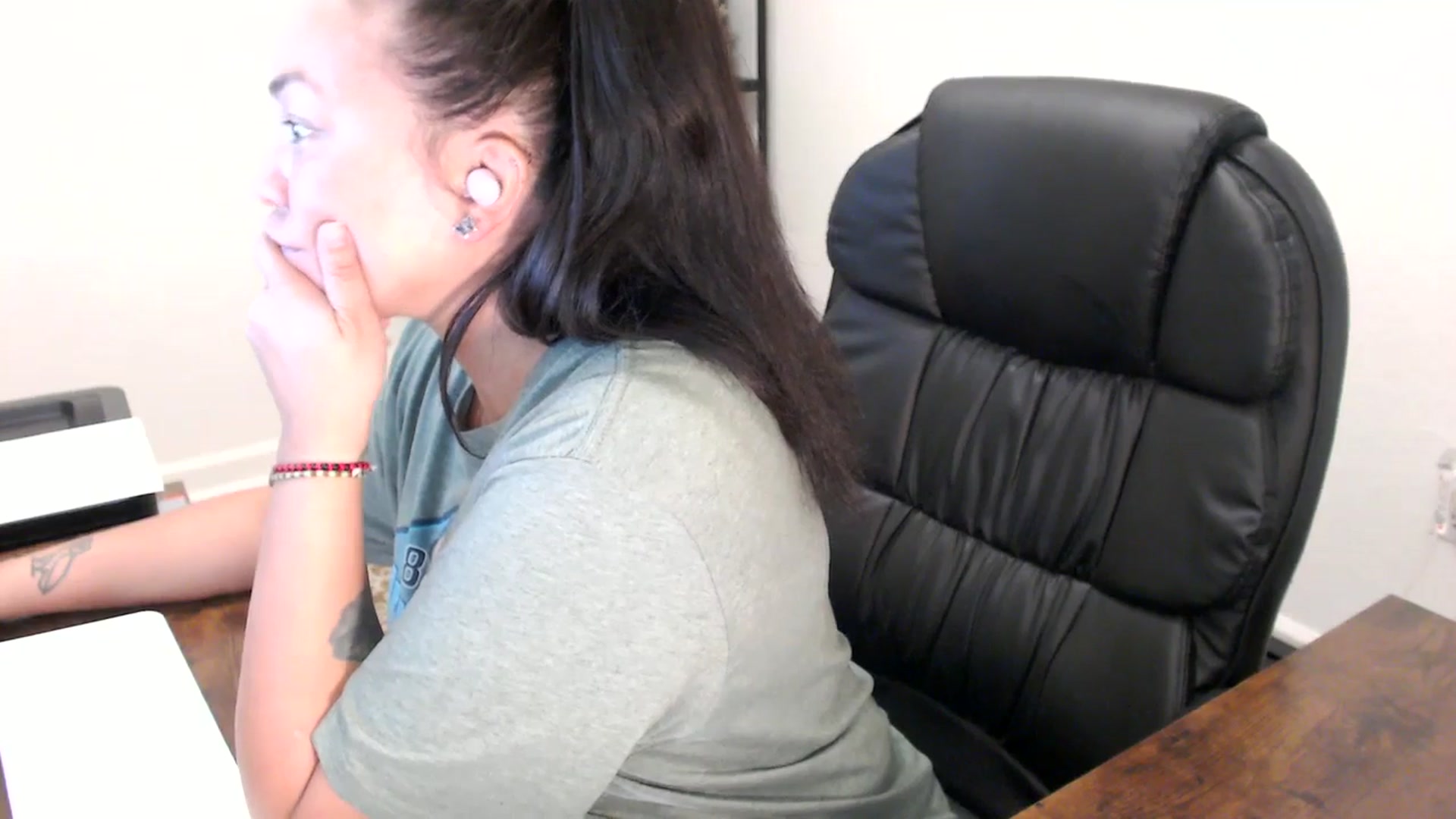 Gallery image thumbnail from MickaylaStar's myfreecams stream on, 10/13/2025, 14:53 image 18 of 20