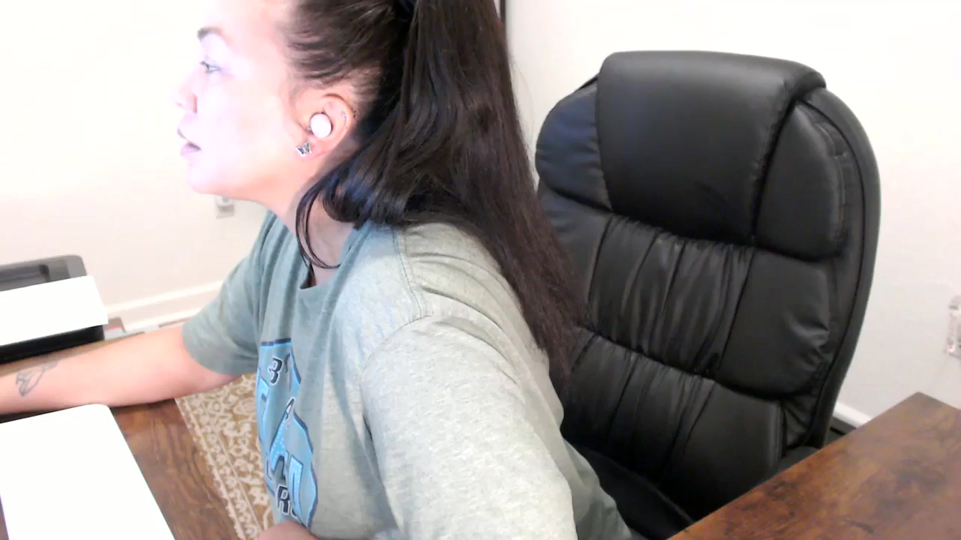 Gallery image thumbnail from MickaylaStar's myfreecams stream on, 10/13/2025, 14:53 image 12 of 20