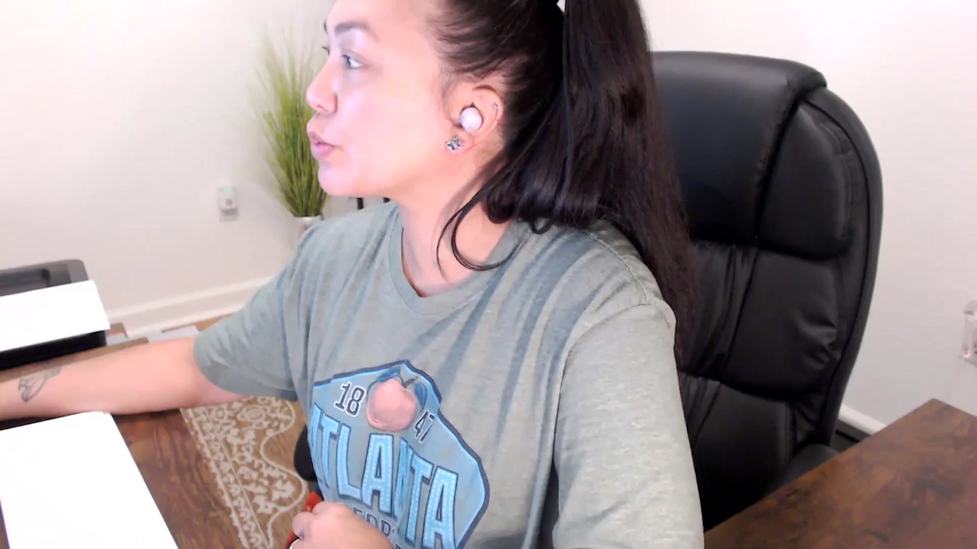 Gallery image thumbnail from MickaylaStar's myfreecams stream on, 10/13/2025, 14:53 image 11 of 20
