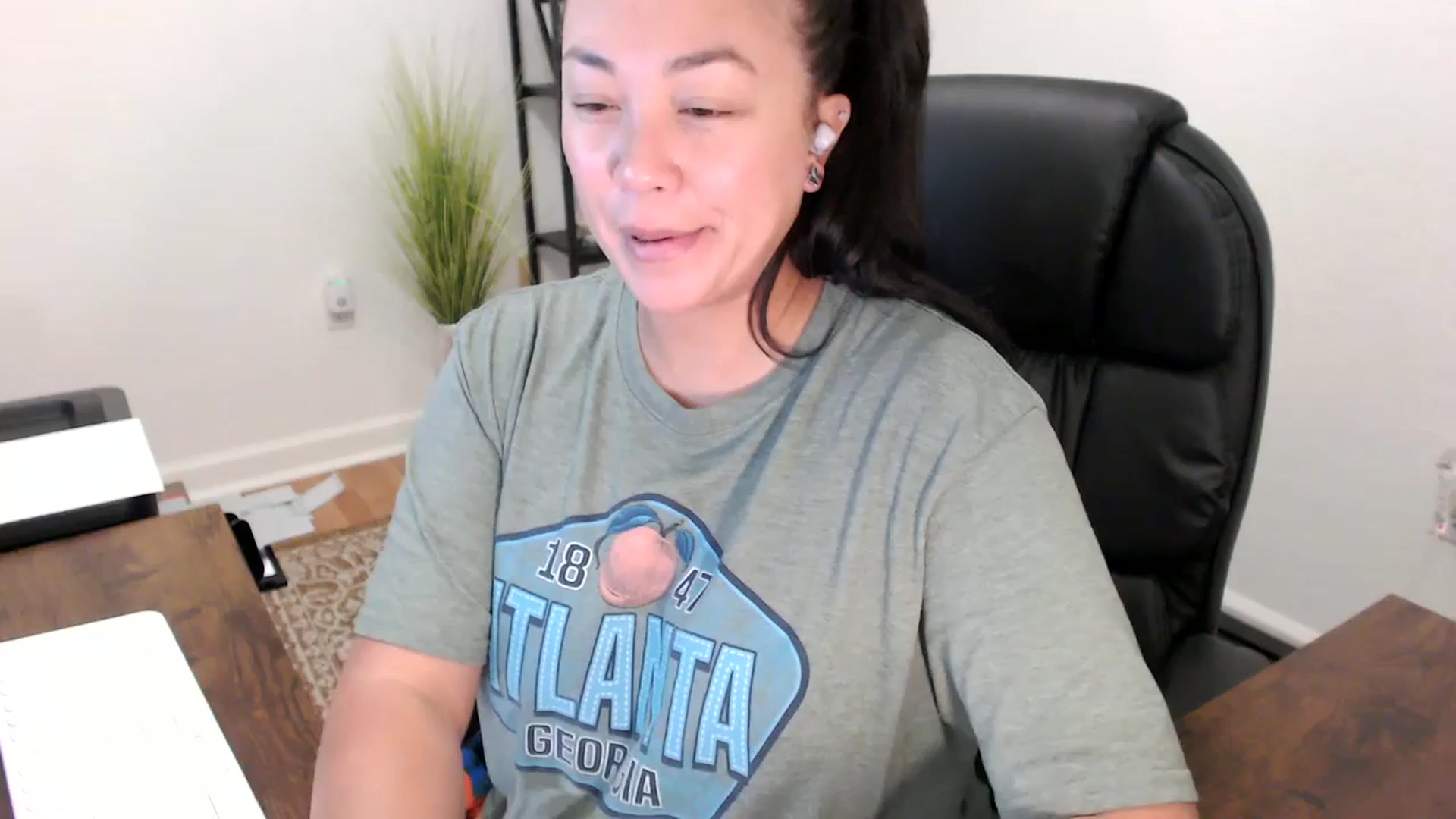 Gallery image thumbnail from MickaylaStar's myfreecams stream on, 10/13/2025, 14:53 image 5 of 20