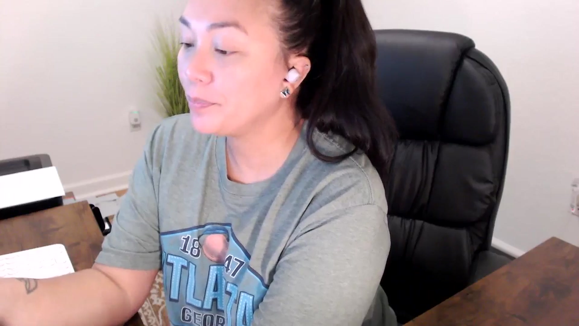 Gallery image thumbnail from MickaylaStar's myfreecams stream on, 10/13/2025, 16:03 image 19 of 20