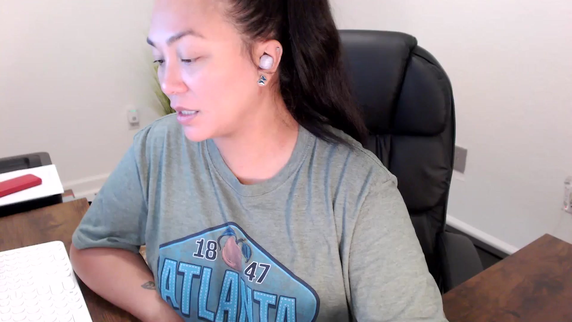 Gallery image thumbnail from MickaylaStar's myfreecams stream on, 10/13/2025, 17:01 image 1 of 20