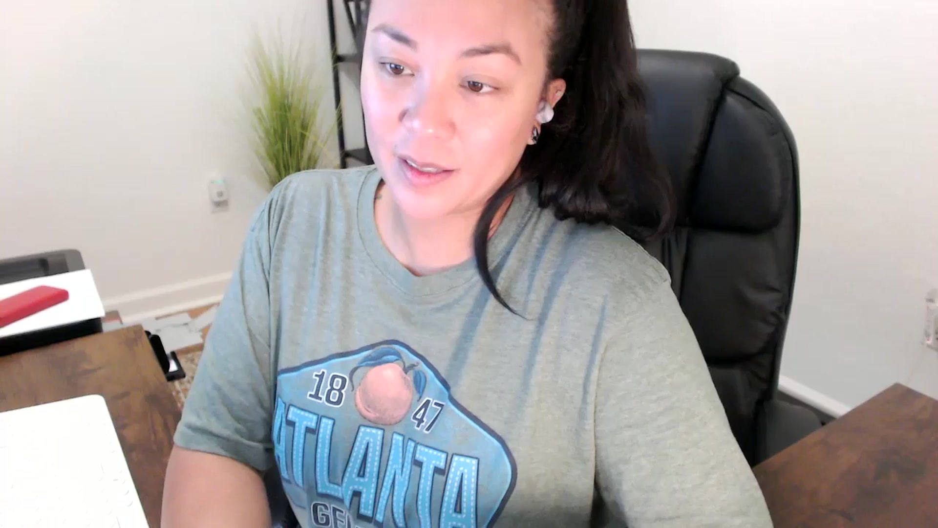 Gallery image thumbnail from MickaylaStar's myfreecams stream on, 10/13/2025, 17:28 image 6 of 20
