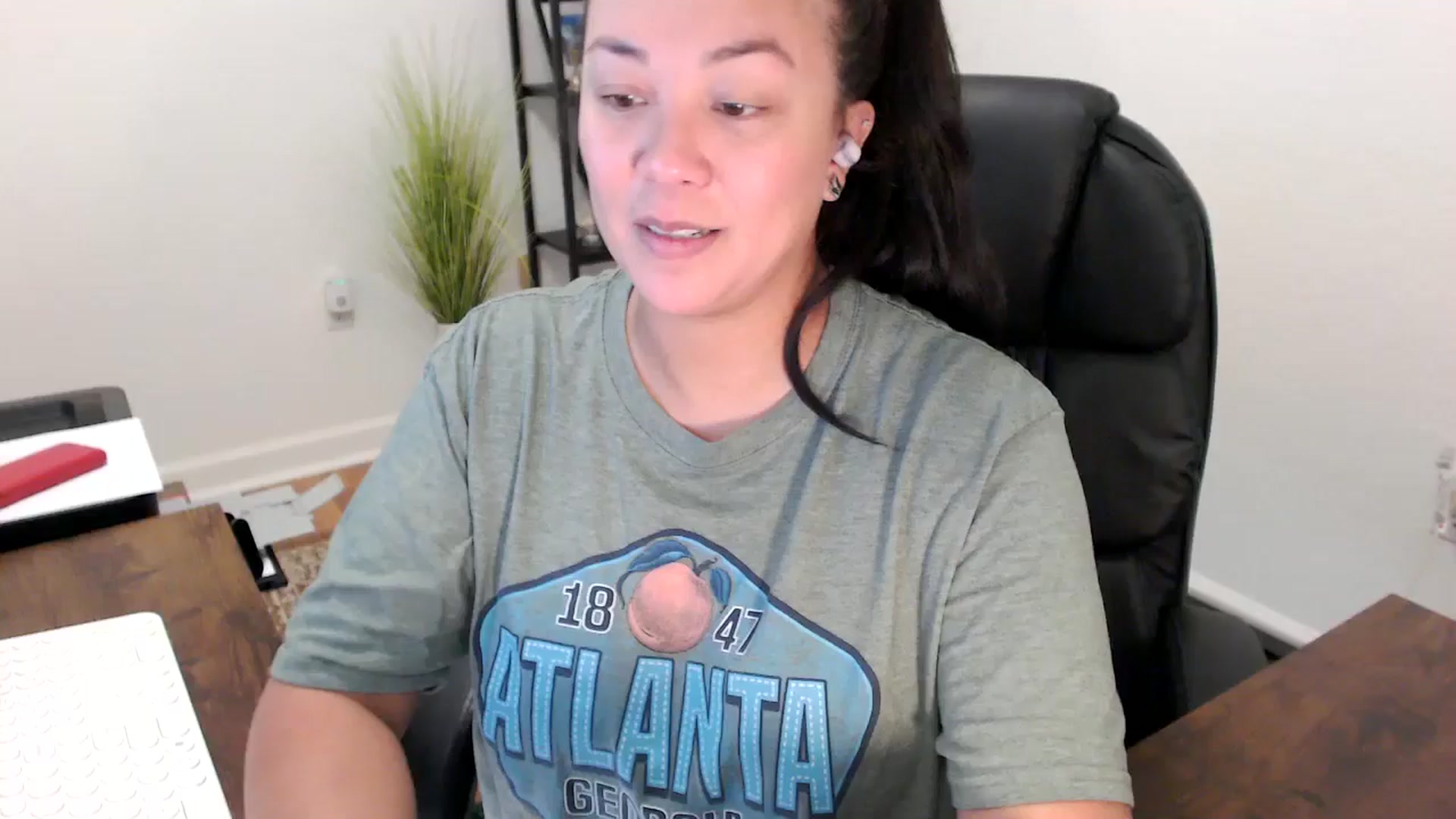 Gallery image thumbnail from MickaylaStar's myfreecams stream on, 10/13/2025, 17:28 image 2 of 20