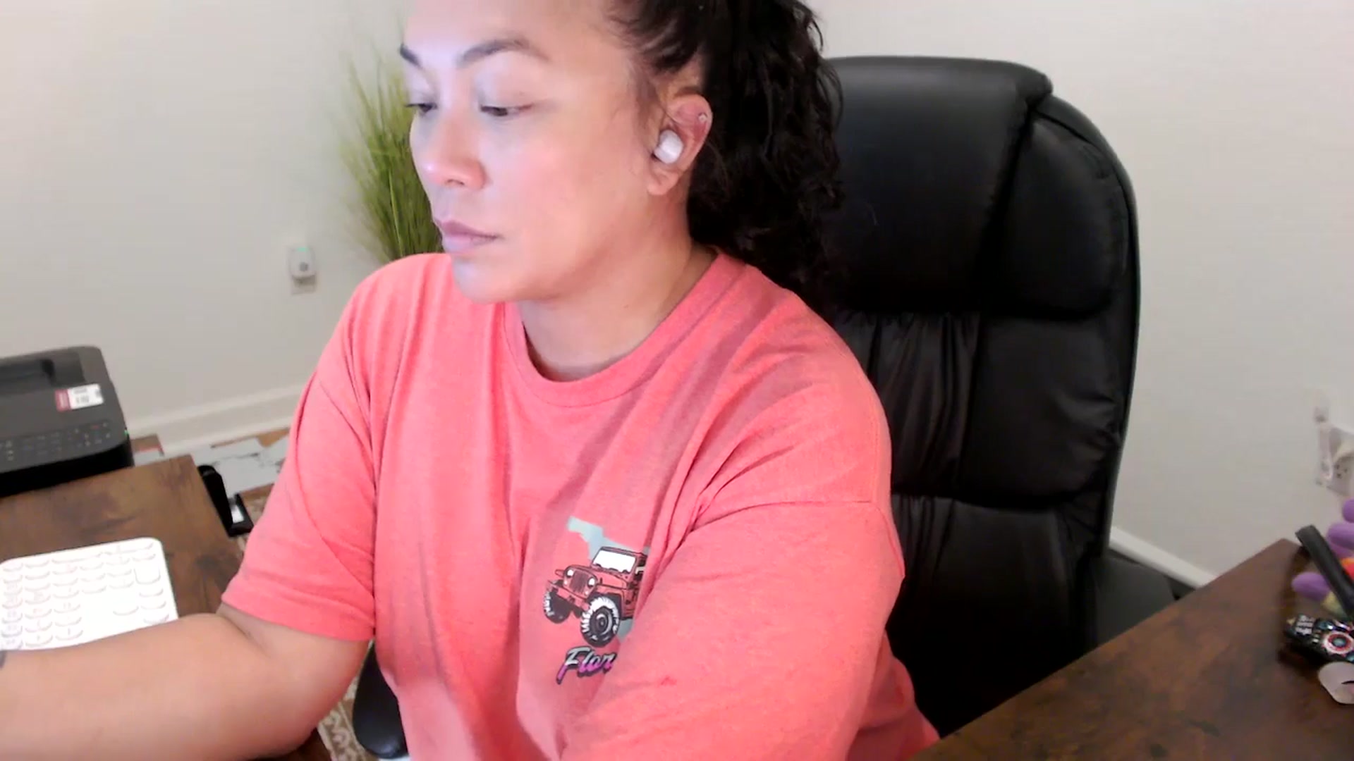 Gallery image thumbnail from MickaylaStar's myfreecams stream on, 10/14/2025, 16:43 image 9 of 20