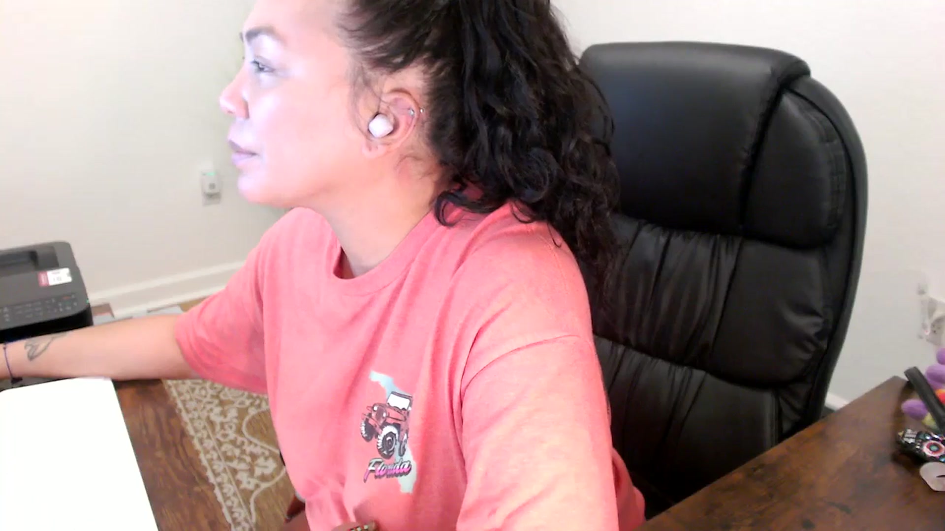 Gallery image thumbnail from MickaylaStar's myfreecams stream on, 10/14/2025, 16:43 image 18 of 20