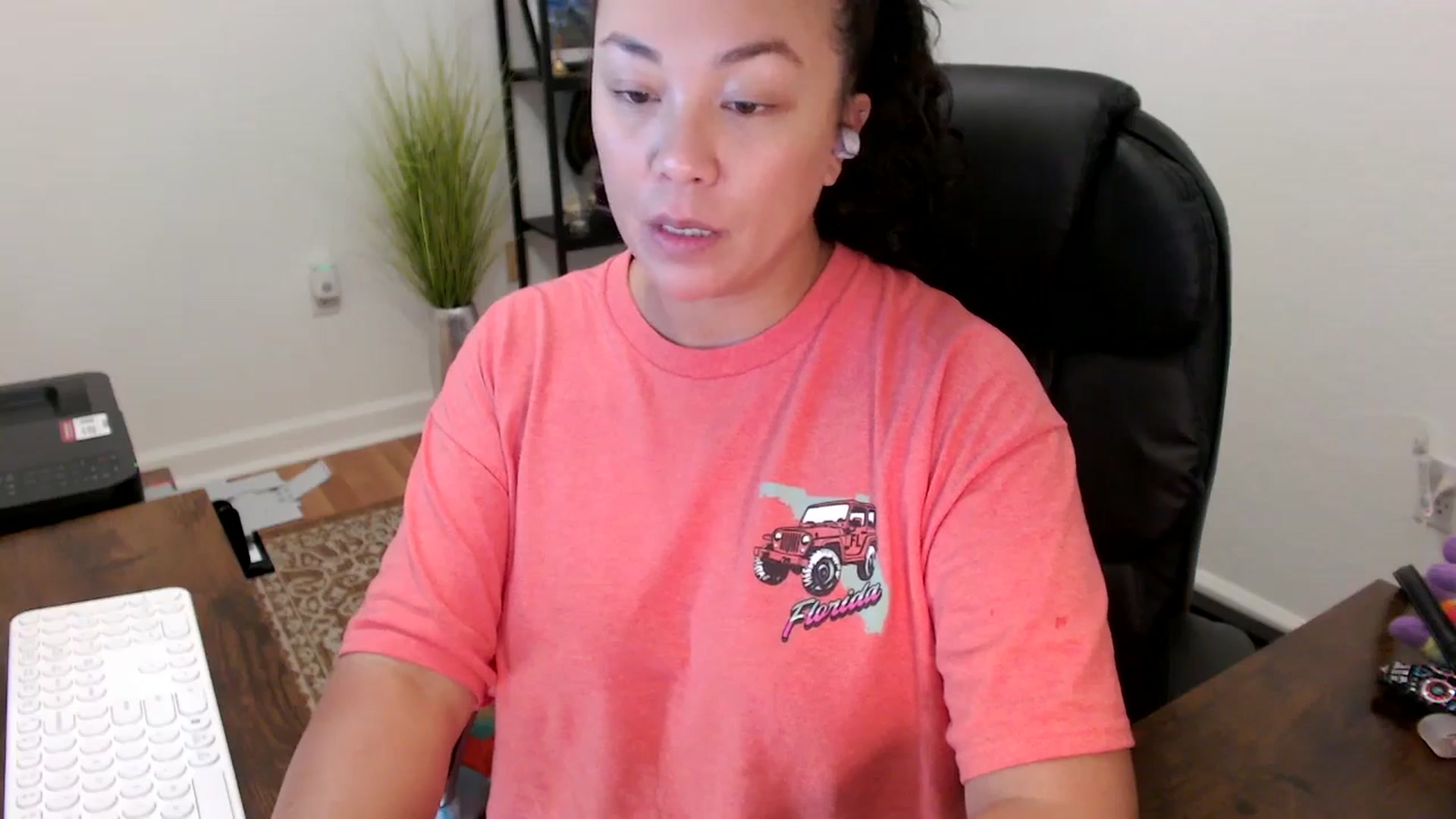 Gallery image thumbnail from MickaylaStar's myfreecams stream on, 10/14/2025, 17:39 image 19 of 20