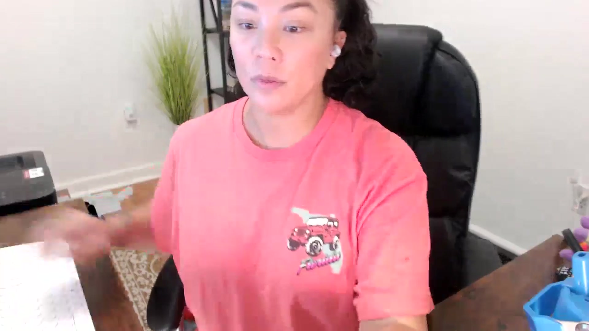 Gallery image thumbnail from MickaylaStar's myfreecams stream on, 10/14/2025, 18:47 image 4 of 20