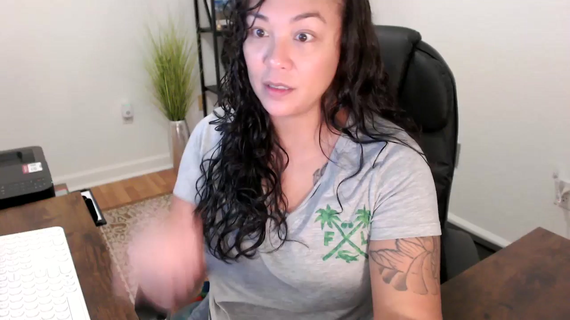 Gallery image thumbnail from MickaylaStar's myfreecams stream on, 10/15/2025, 16:24 image 11 of 20