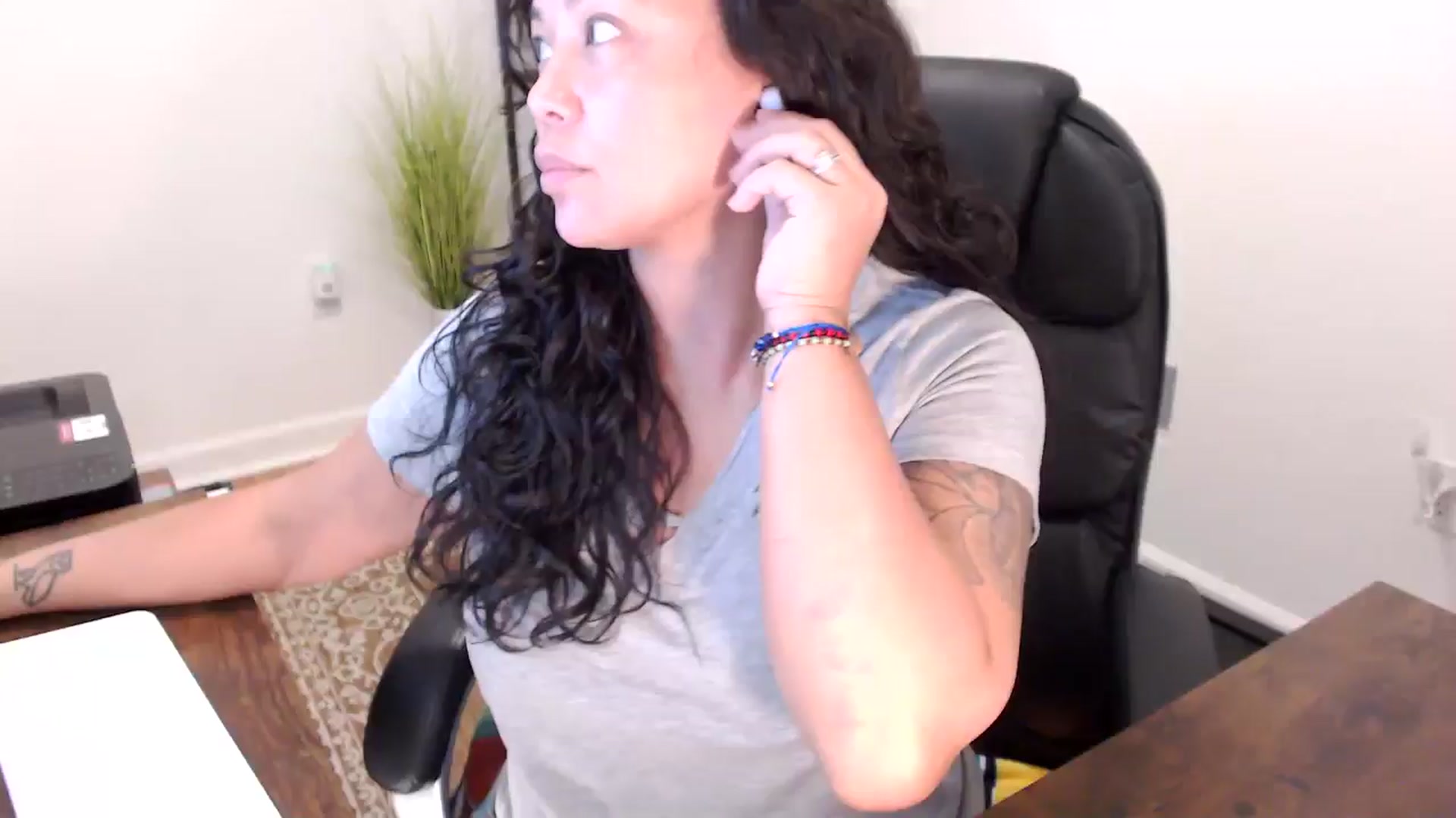 Gallery image thumbnail from MickaylaStar's myfreecams stream on, 10/15/2025, 17:47 image 10 of 20