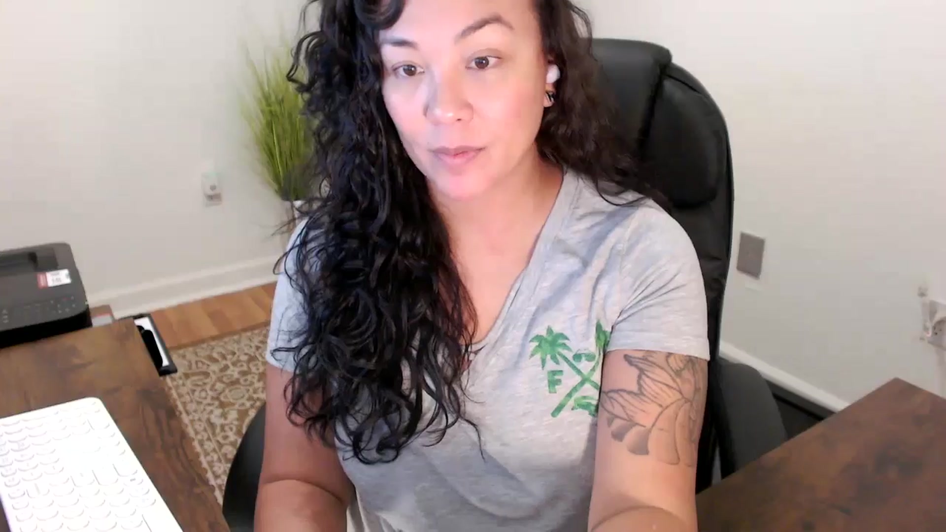 Gallery image thumbnail from MickaylaStar's myfreecams stream on, 10/15/2025, 17:47 image 16 of 20