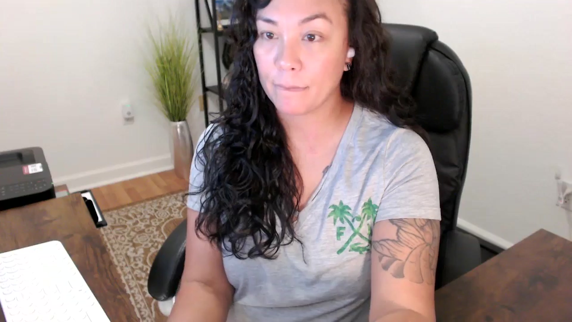 Gallery image thumbnail from MickaylaStar's myfreecams stream on, 10/15/2025, 17:47 image 11 of 20
