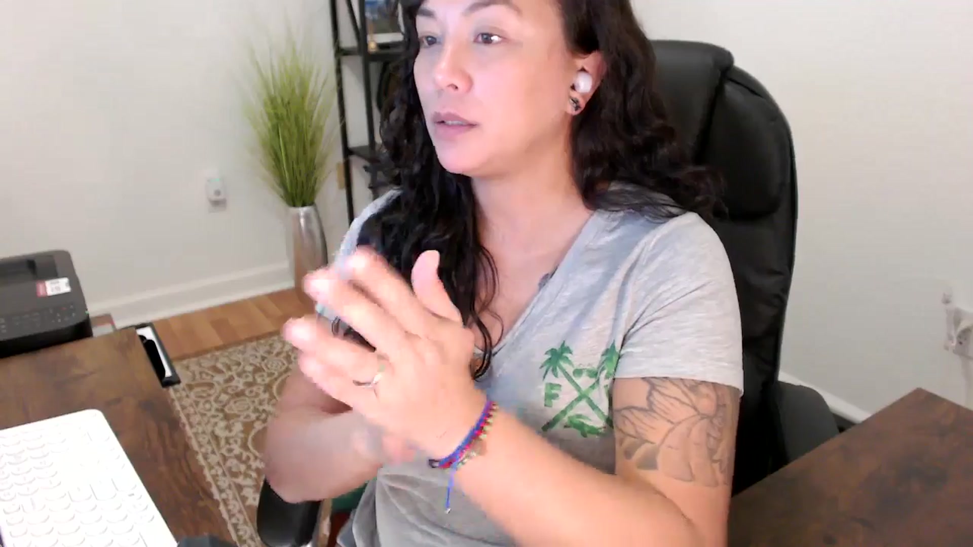 Gallery image thumbnail from MickaylaStar's myfreecams stream on, 10/15/2025, 18:20 image 11 of 20